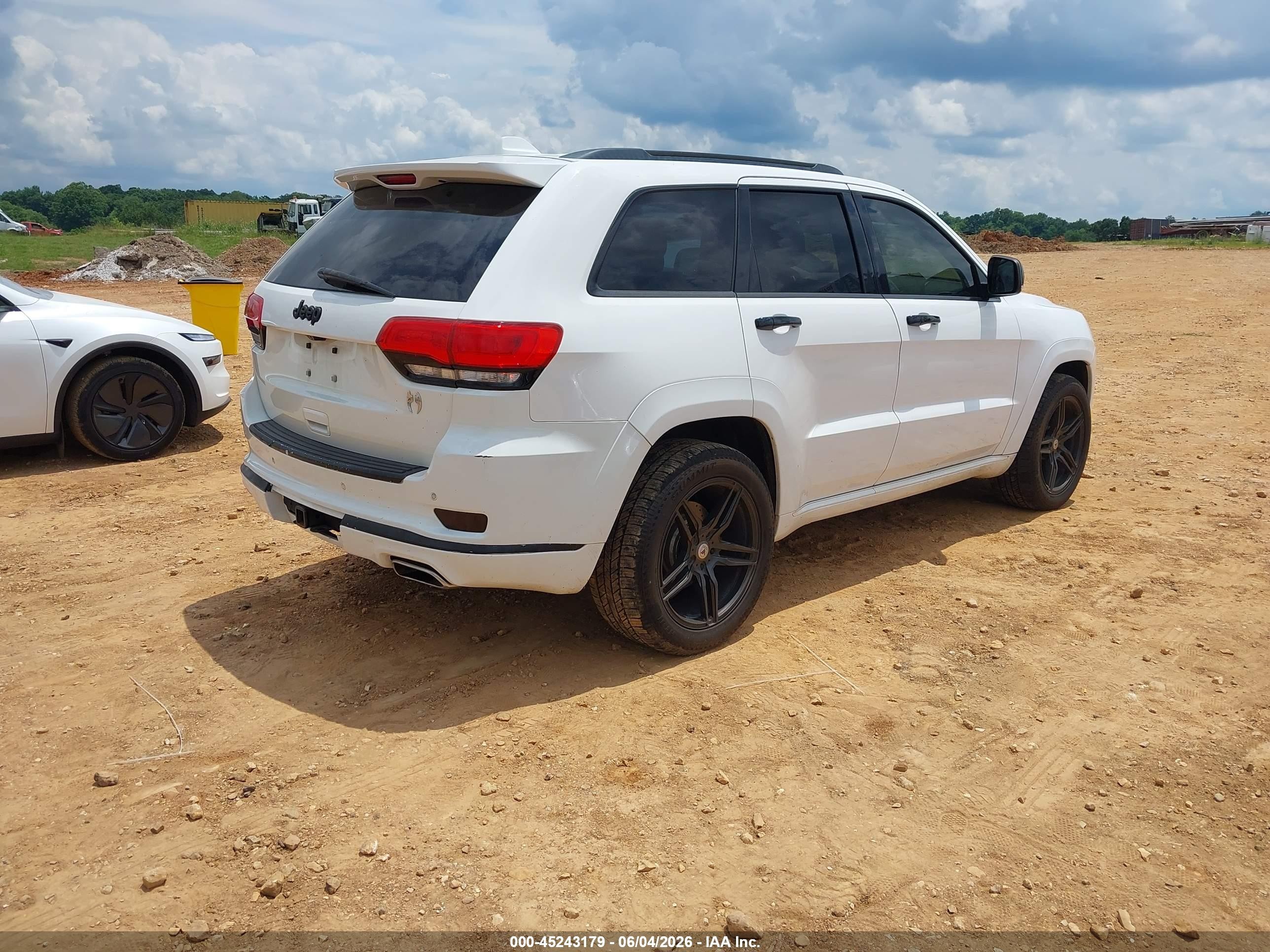 2015 Jeep Grand Cherokee Summit White vin: 1C4RJFJGXFC718486