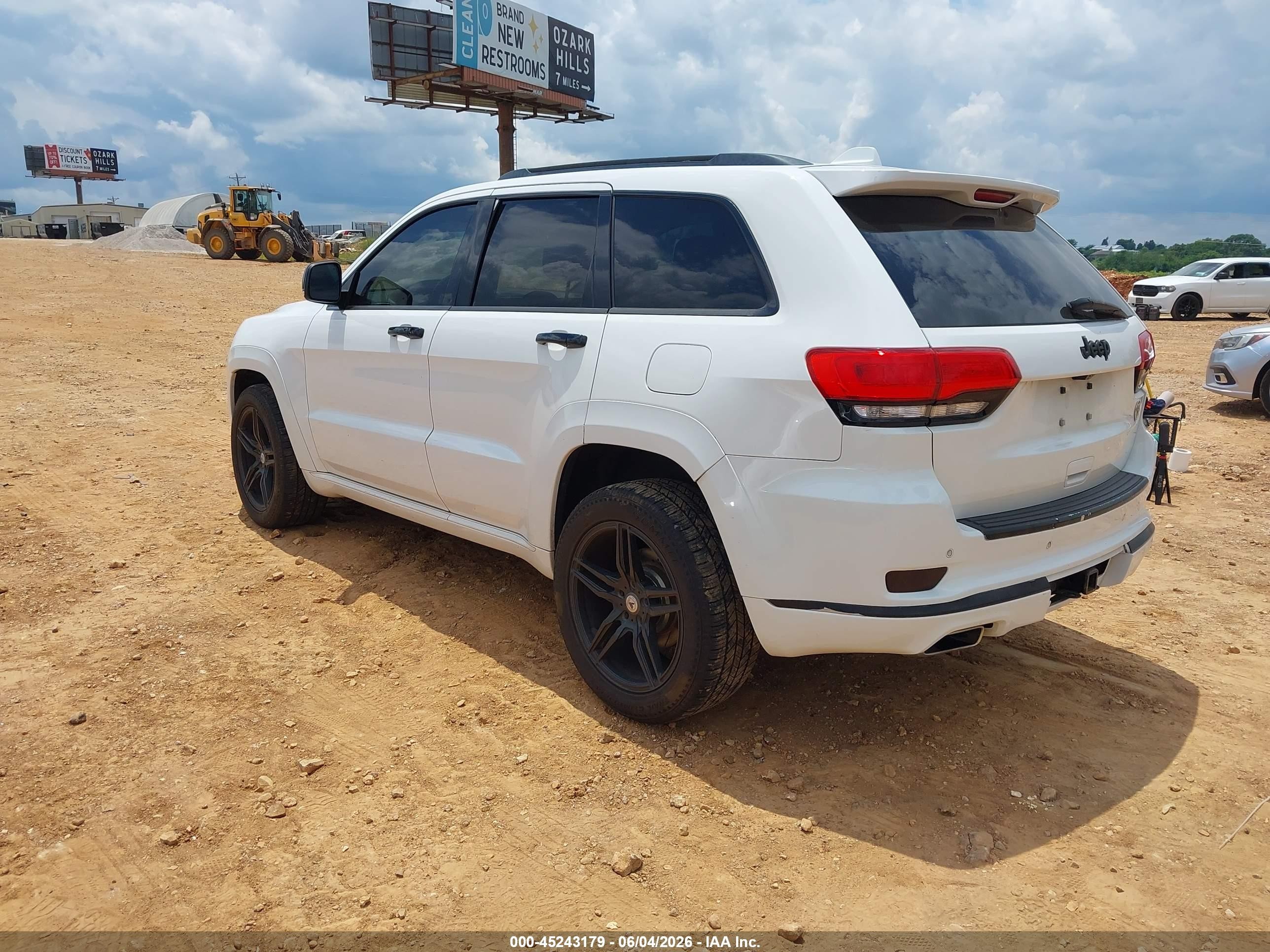2015 Jeep Grand Cherokee Summit White vin: 1C4RJFJGXFC718486