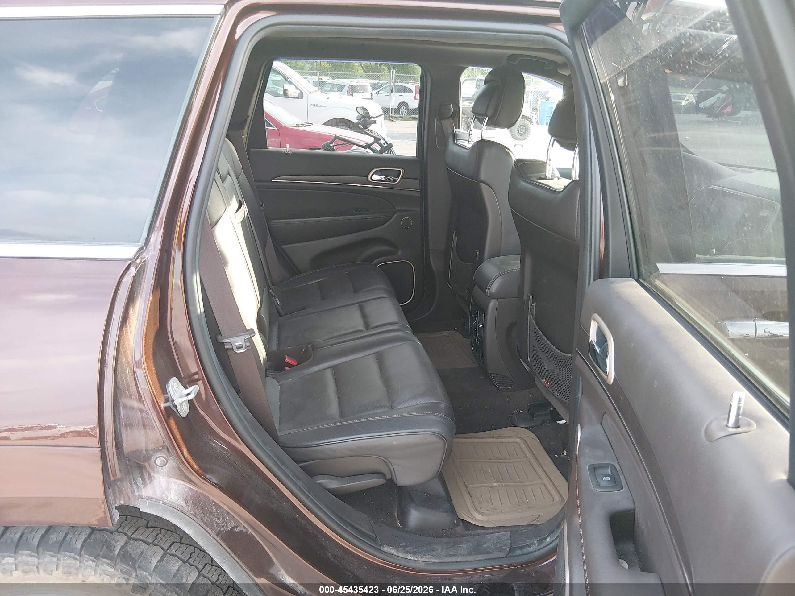 2014 Jeep Grand Cherokee   Коричневый vin: 1C4RJFJM2EC333993