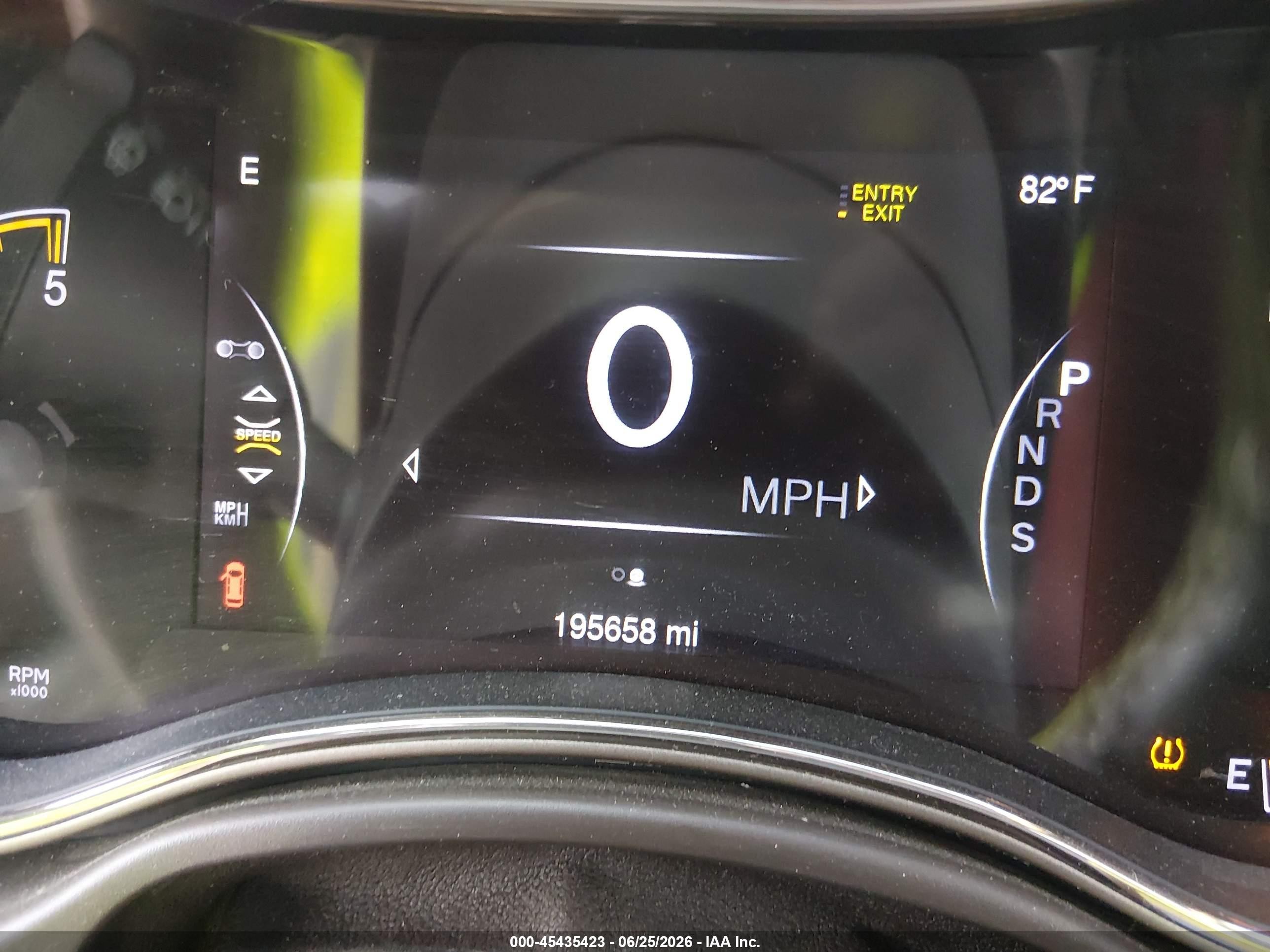 2014 Jeep Grand Cherokee   Коричневый vin: 1C4RJFJM2EC333993