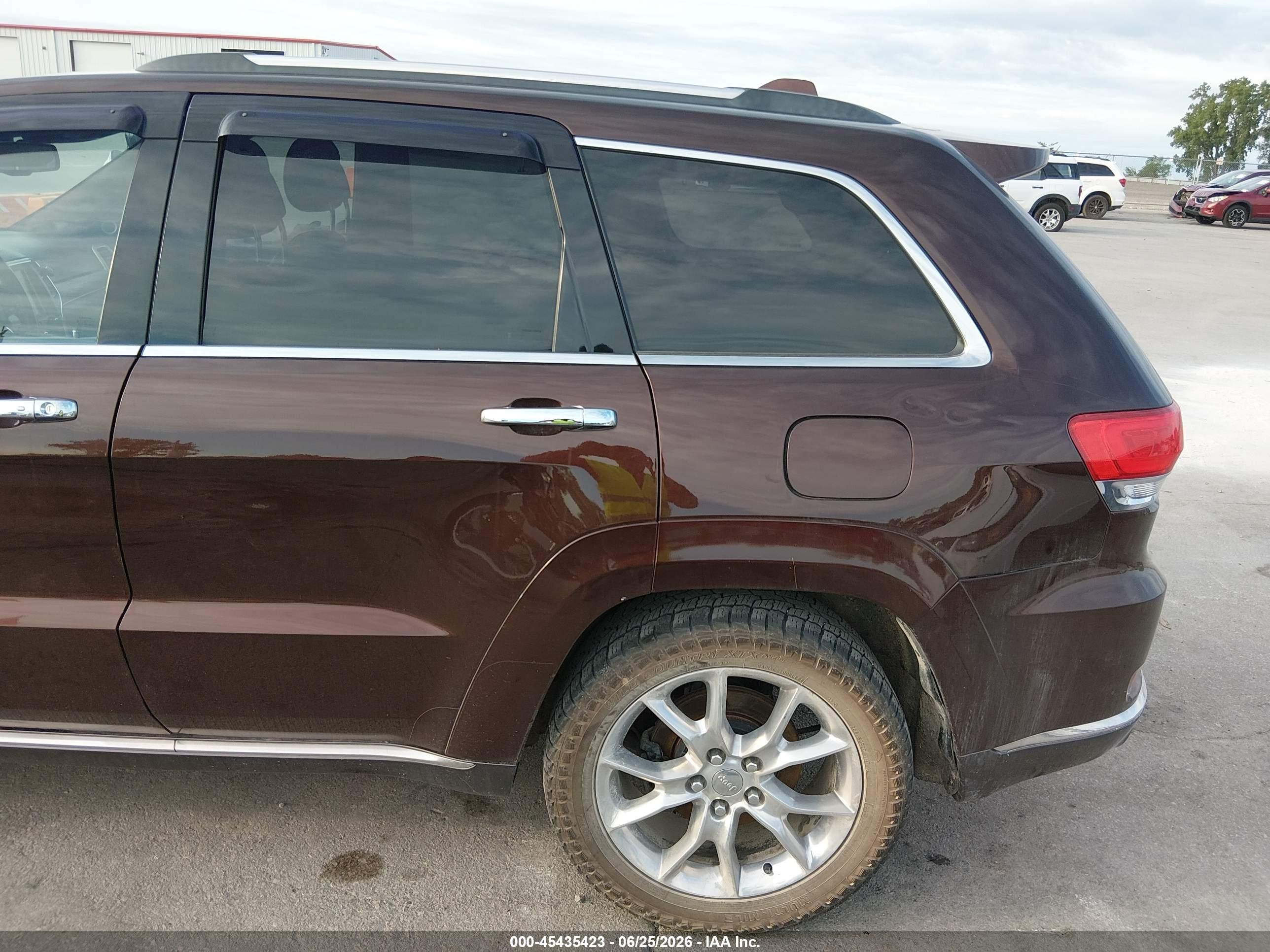 2014 Jeep Grand Cherokee   Коричневый vin: 1C4RJFJM2EC333993