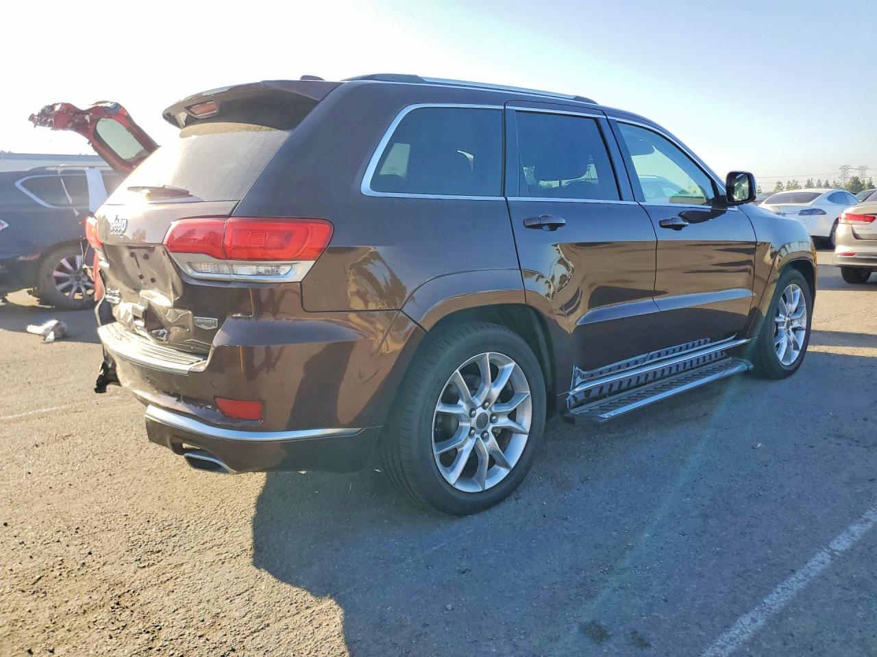 2015 Jeep Grand Cherokee Summit Brown vin: 1C4RJFJM2FC866492
