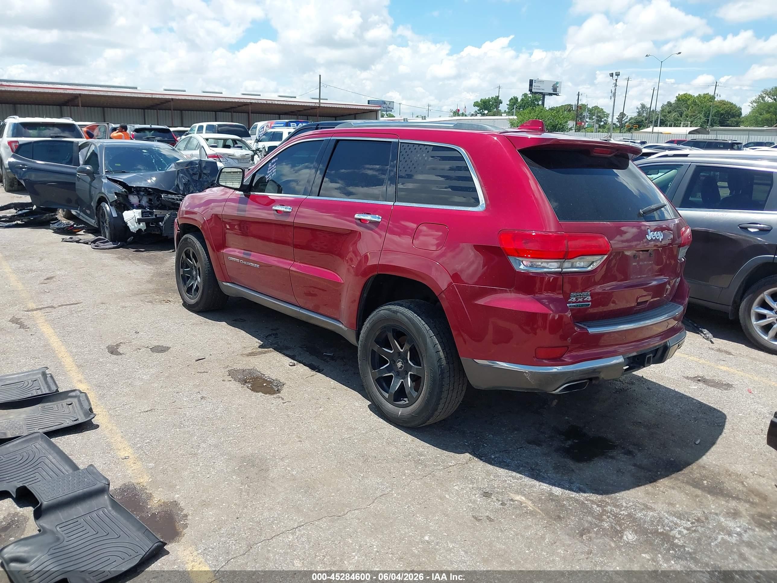 2014 Jeep Grand Cherokee Summit Red vin: 1C4RJFJM7EC368156