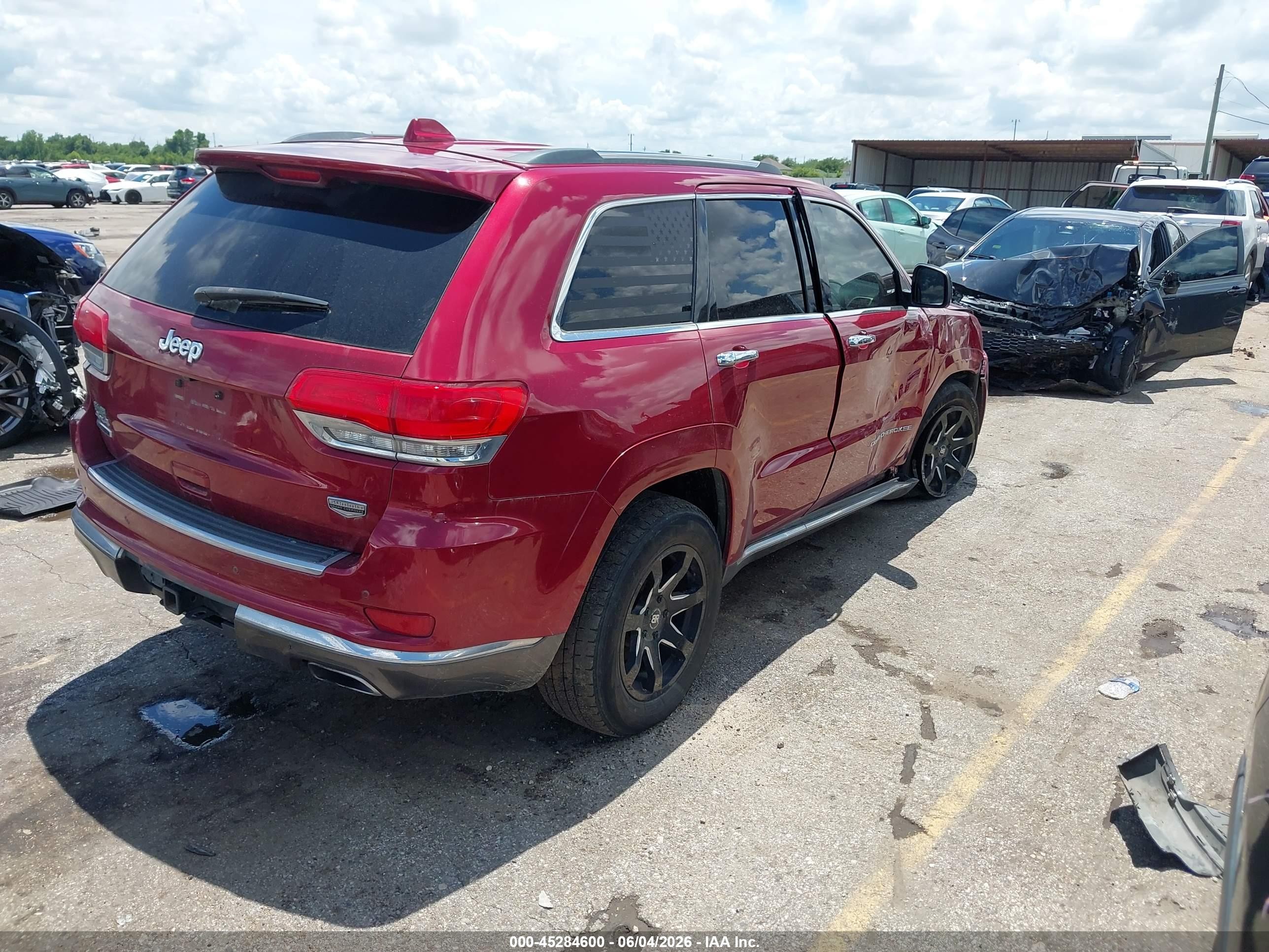 2014 Jeep Grand Cherokee Summit Red vin: 1C4RJFJM7EC368156