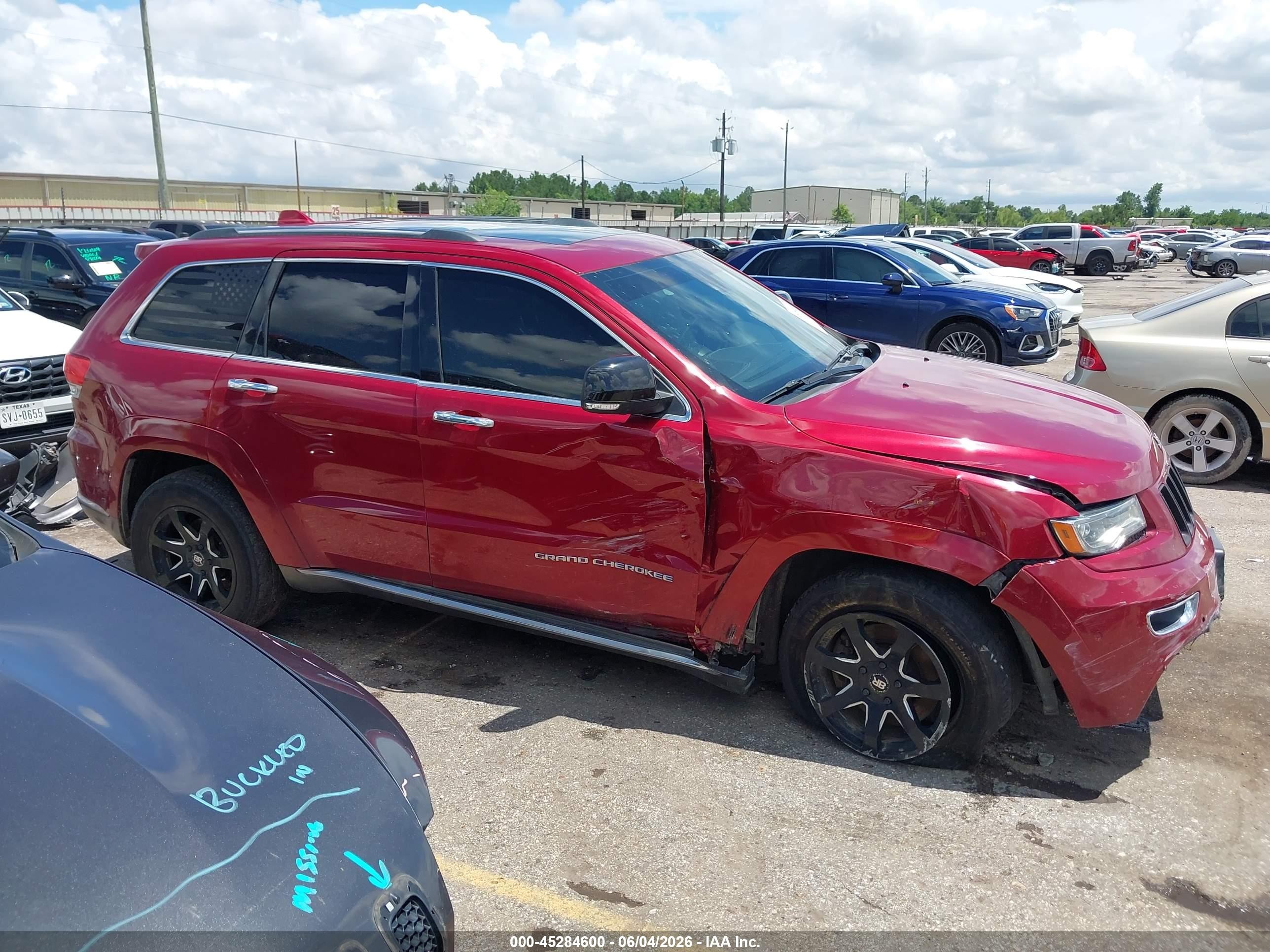 2014 Jeep Grand Cherokee Summit Red vin: 1C4RJFJM7EC368156