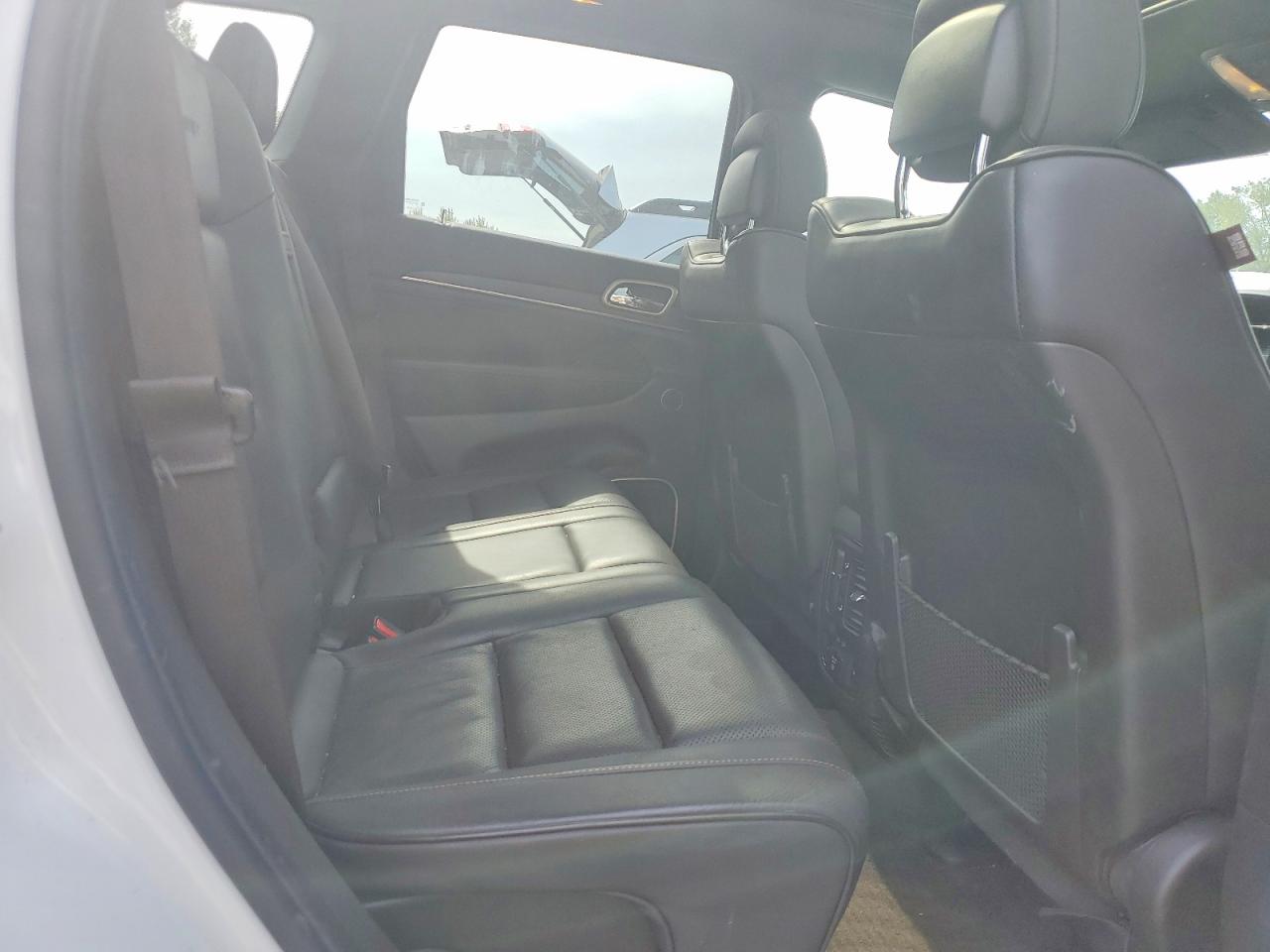 2014 Jeep Grand Cherokee Summit Белый vin: 1C4RJFJM9EC300036