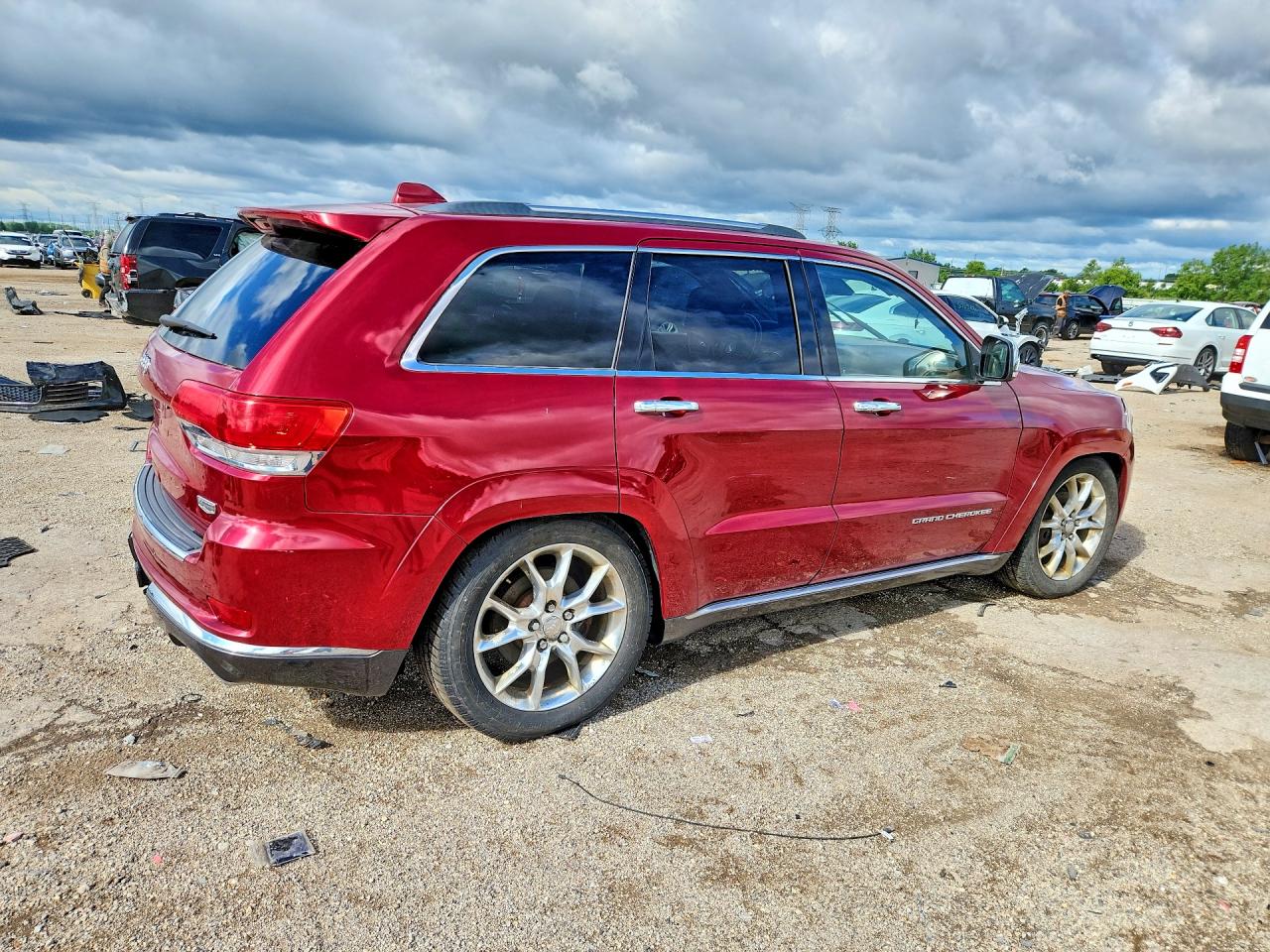 2015 Jeep Grand Cherokee Summit Red vin: 1C4RJFJMXFC795140