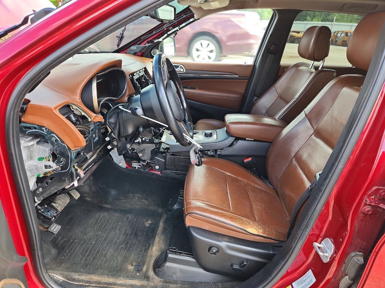 2015 Jeep Grand Cherokee Summit Red vin: 1C4RJFJMXFC795140