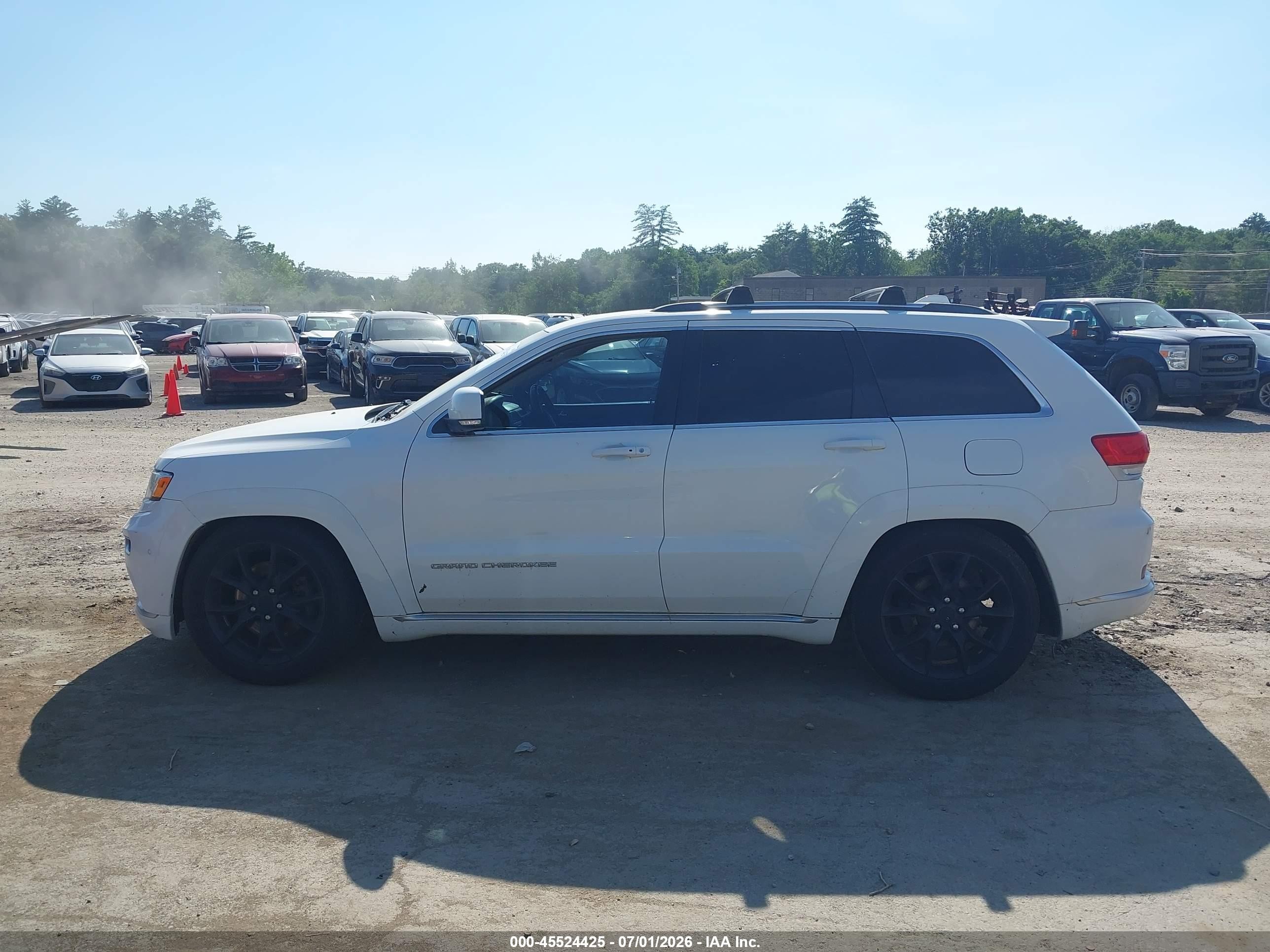 2015 Jeep Grand Cherokee Summit White vin: 1C4RJFJT1FC759389