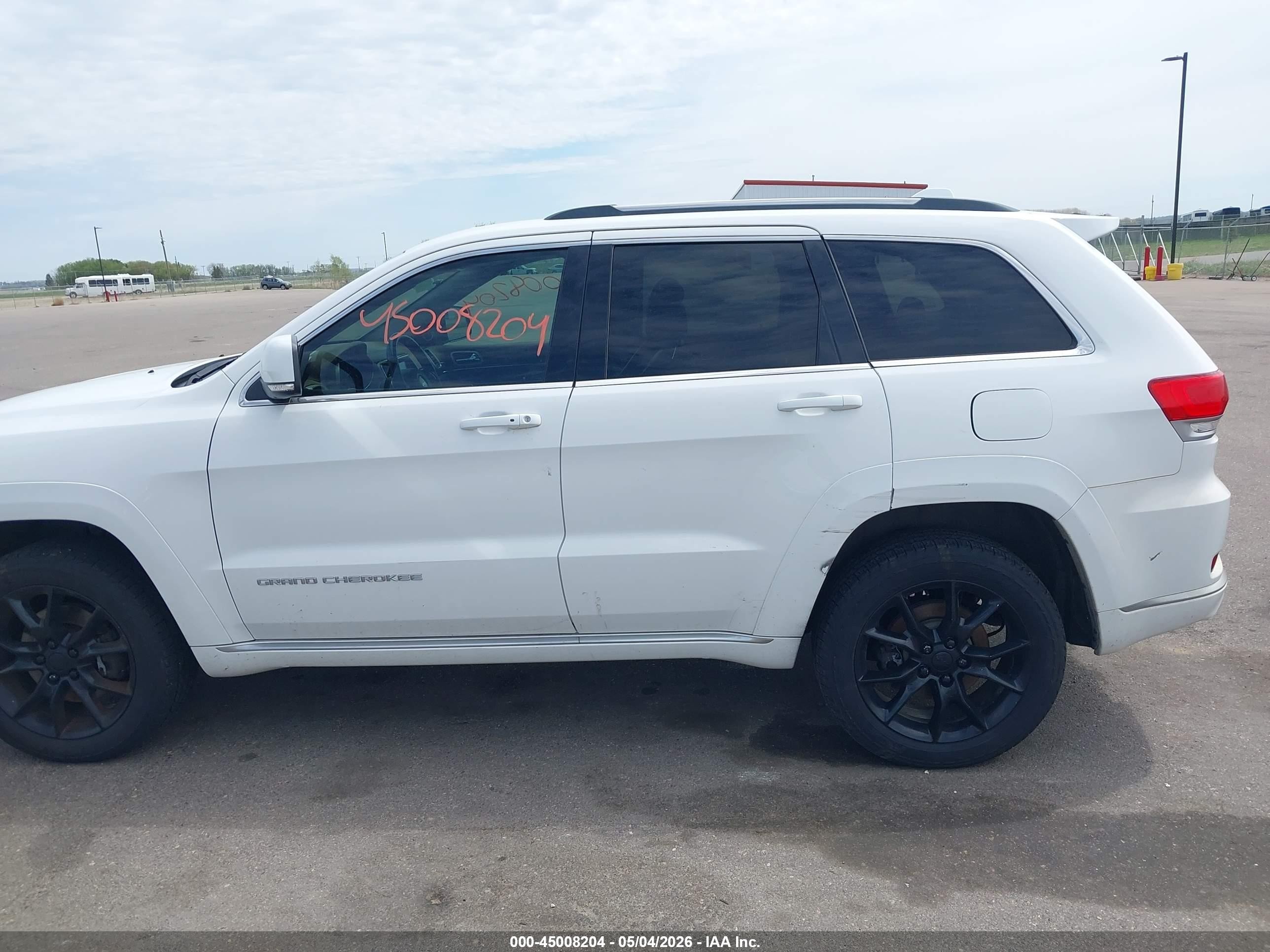 2015 Jeep Grand Cherokee Summit White vin: 1C4RJFJT2FC757084