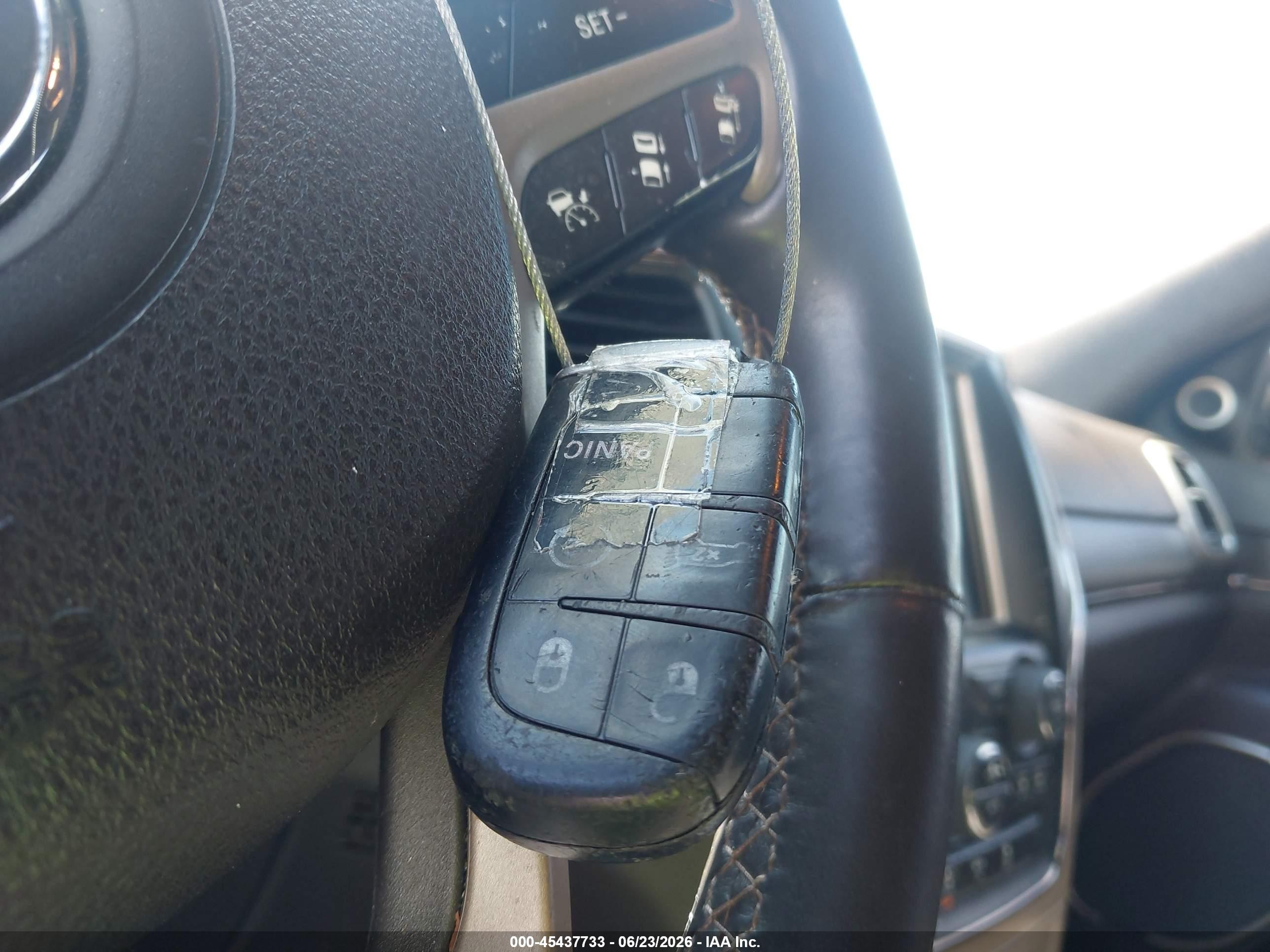 2014 Jeep Grand Cherokee Summit Champagne vin: 1C4RJFJT3EC148410