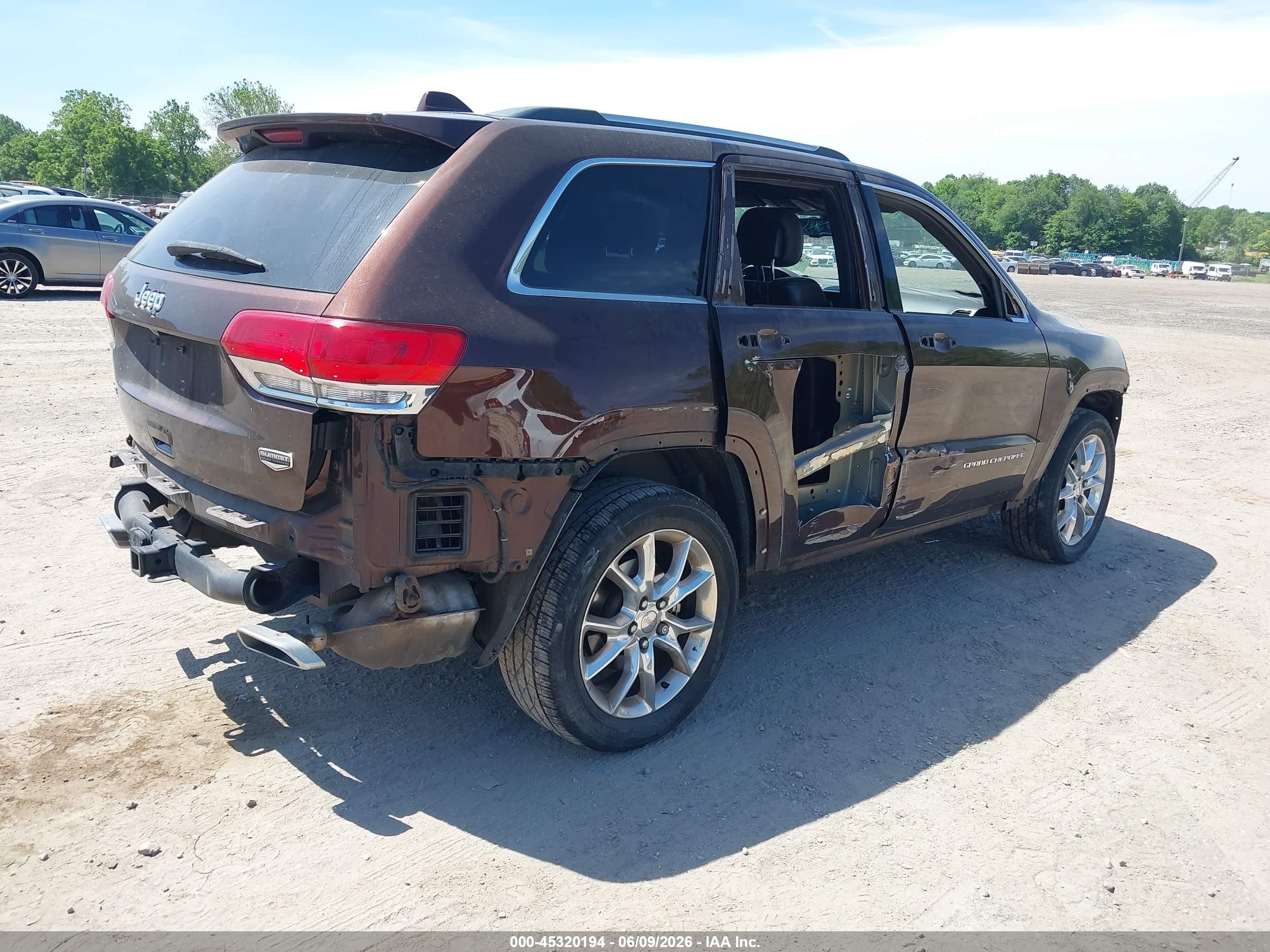 2014 Jeep Grand Cherokee Summit Brown vin: 1C4RJFJT8EC557082