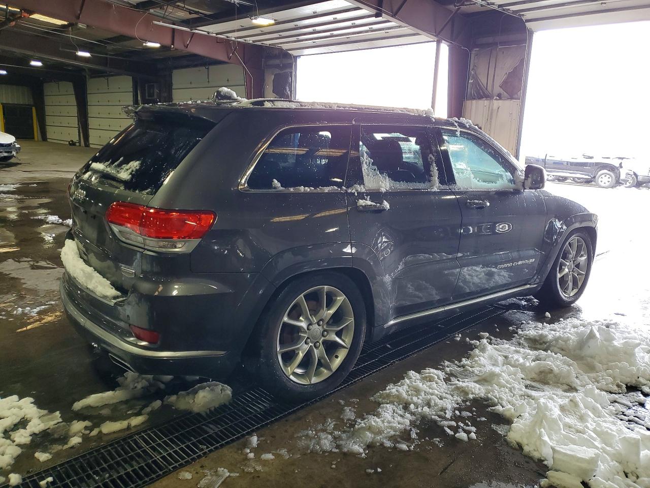 2015 Jeep Grand Cherokee Summit Gray vin: 1C4RJFJT8FC197877