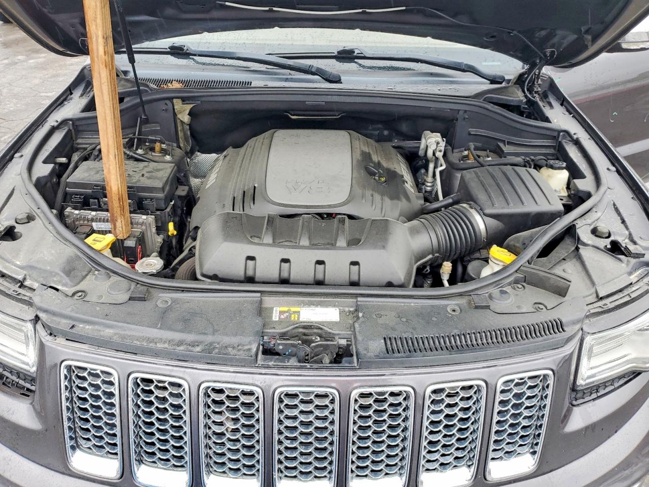 2015 Jeep Cheerokee Gray vin: 1C4RJFJTXFC949773