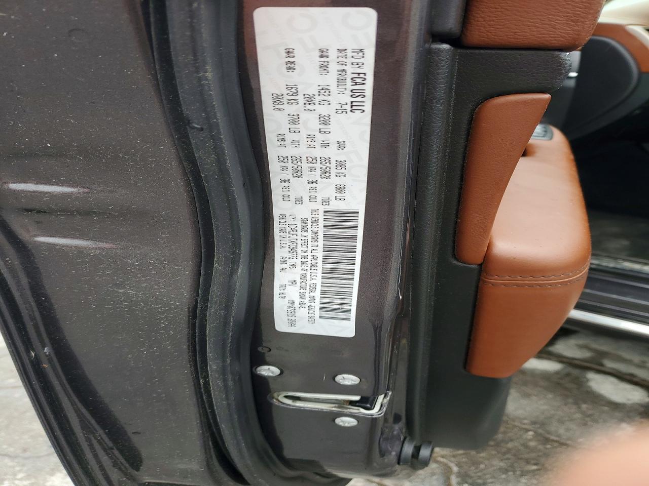 2015 Jeep Cheerokee Gray vin: 1C4RJFJTXFC949773
