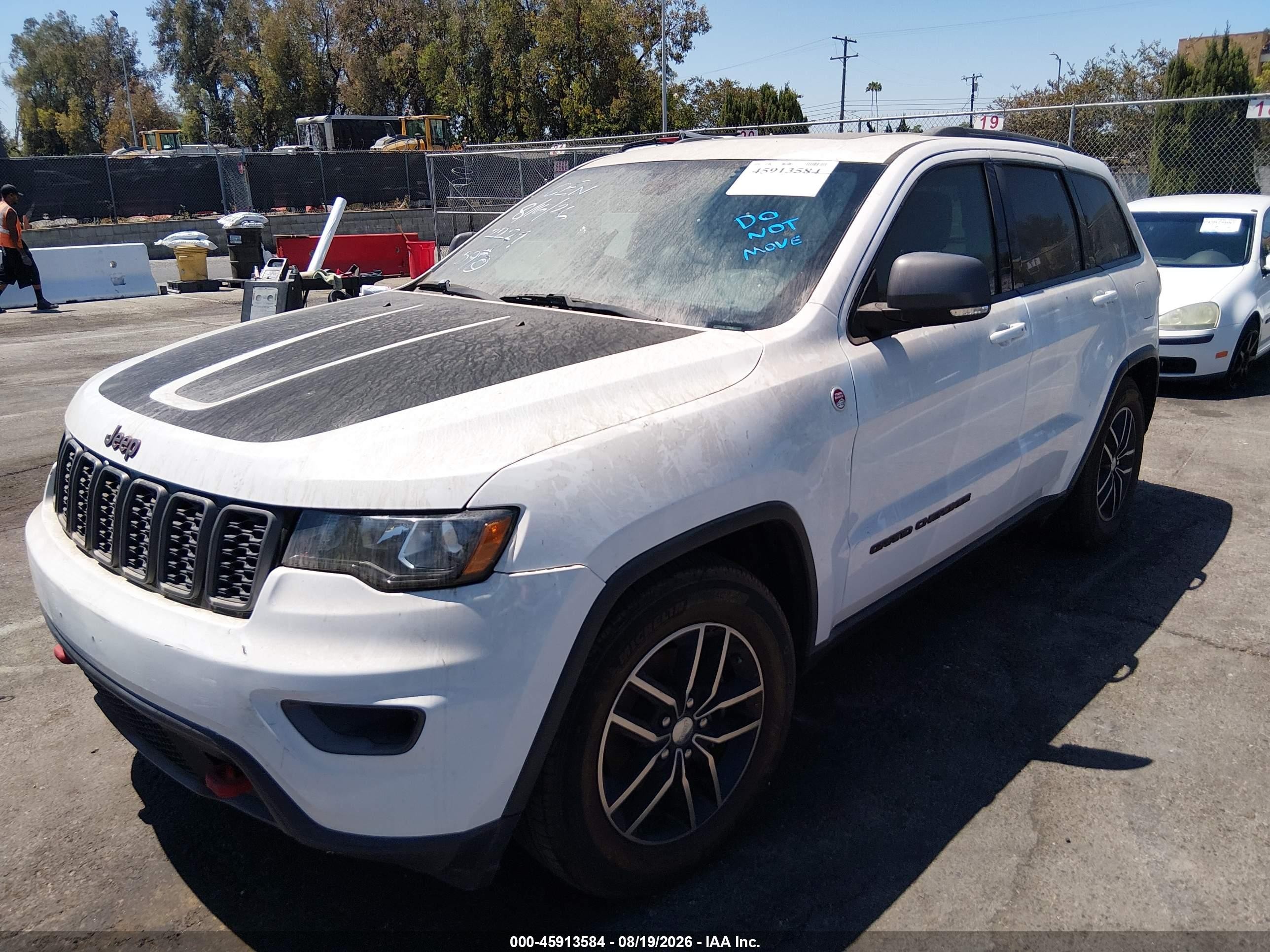 2017 Jeep Grand Cherokee Trailhawk 4x4 White vin: 1C4RJFLG1HC662227