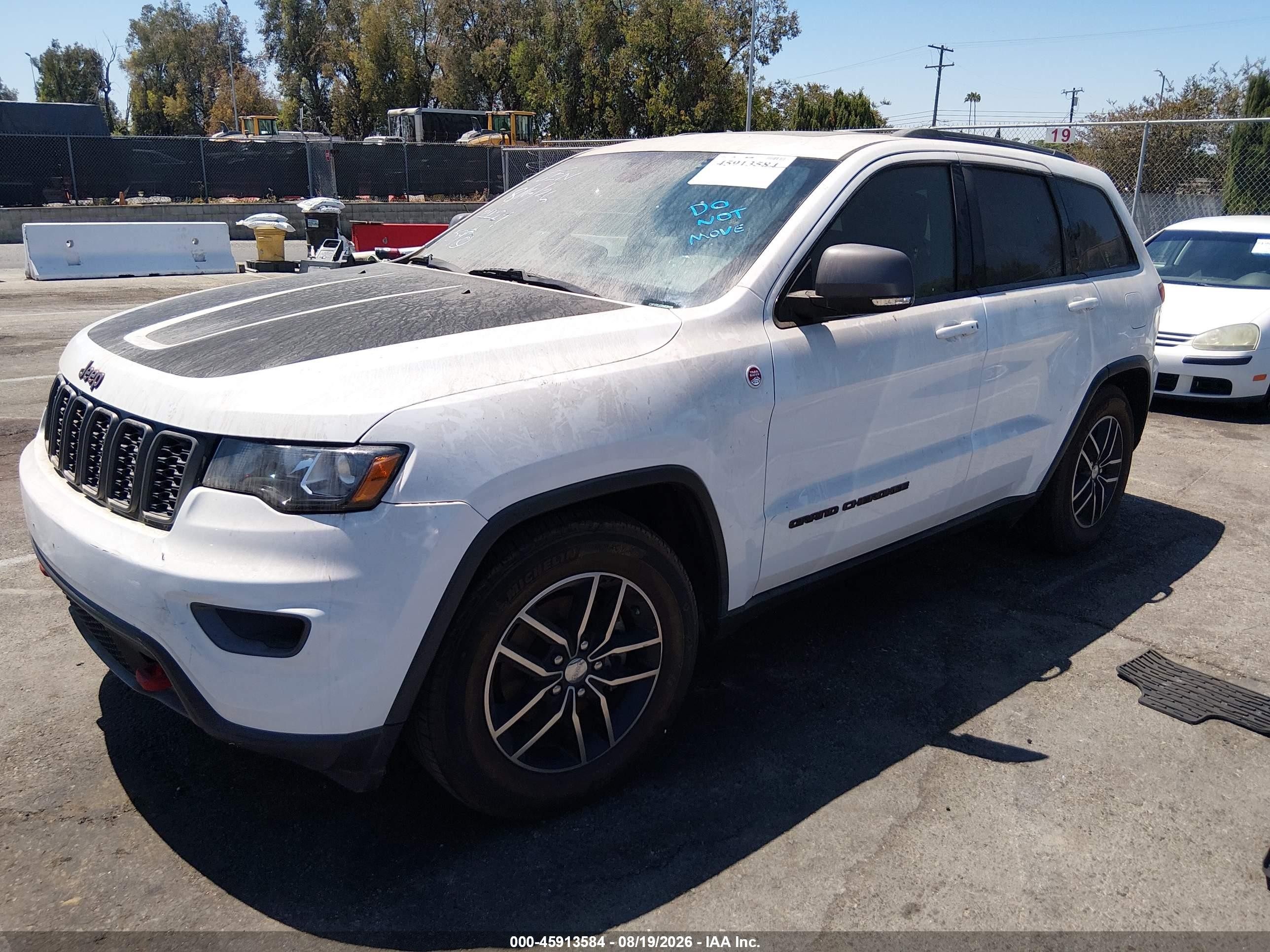 2017 Jeep Grand Cherokee Trailhawk 4x4 White vin: 1C4RJFLG1HC662227
