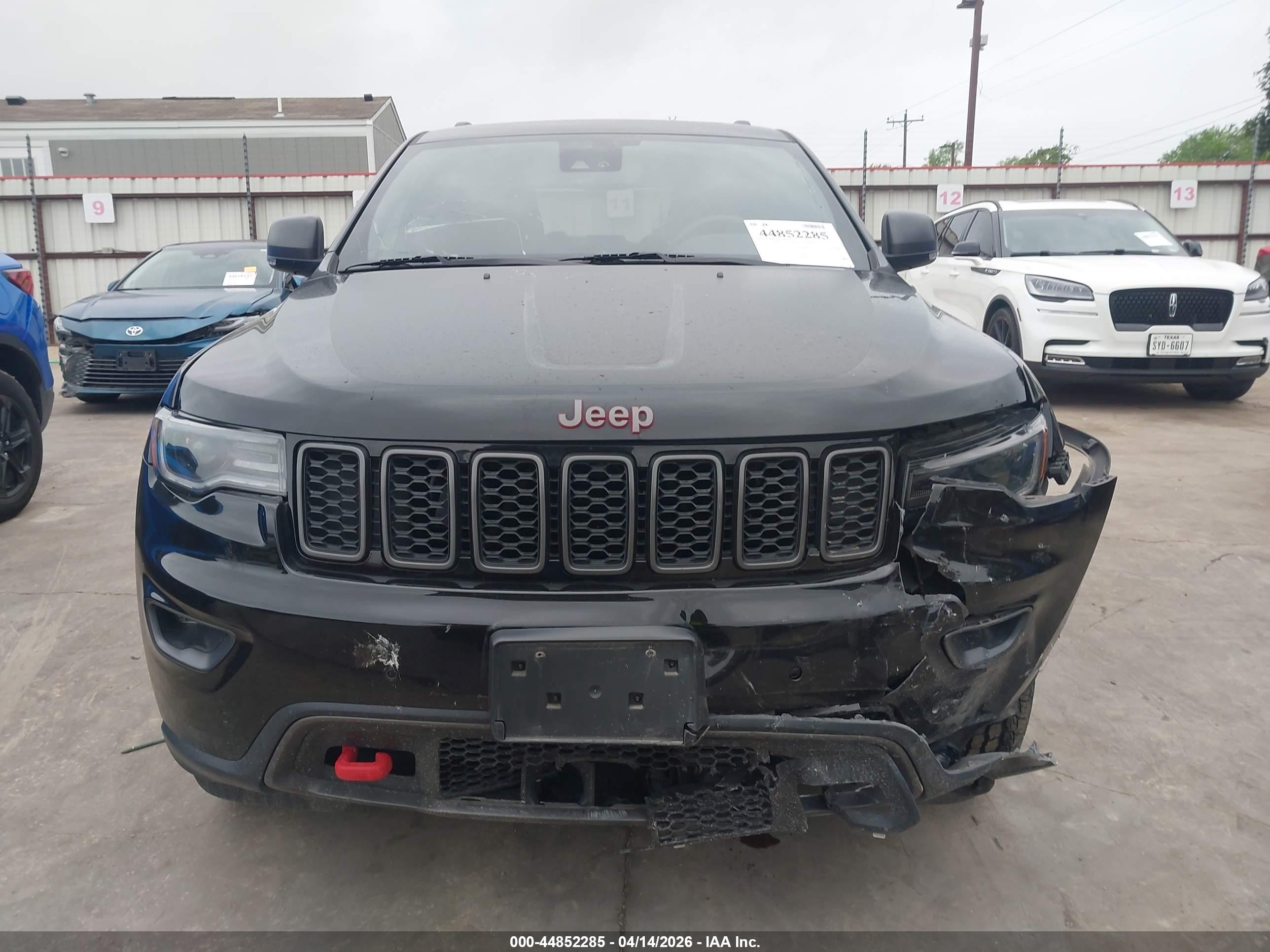 2019 Jeep Grand Cherokee Trailhawk 4x4 Black vin: 1C4RJFLG1KC577167