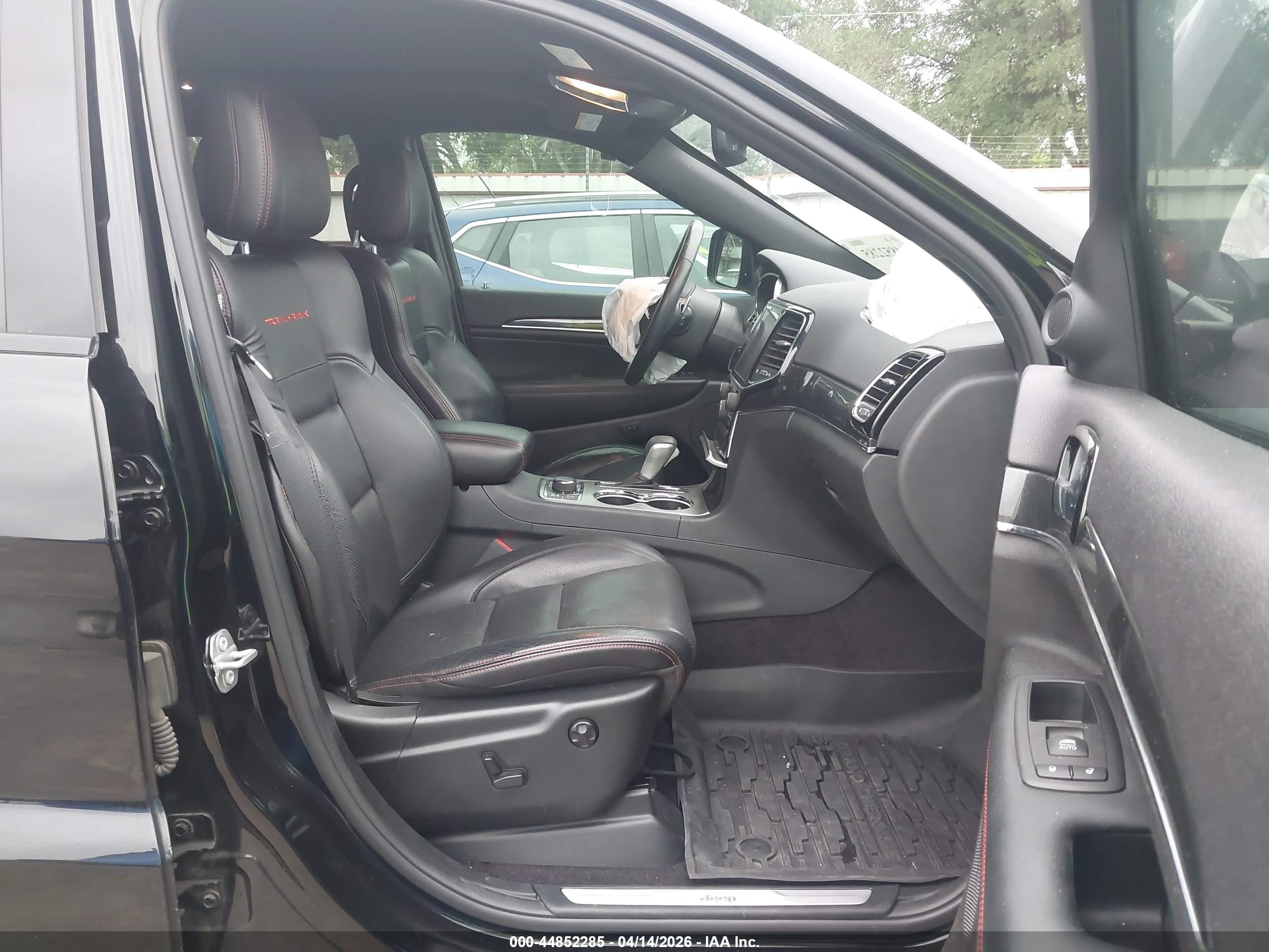 2019 Jeep Grand Cherokee Trailhawk 4x4 Black vin: 1C4RJFLG1KC577167
