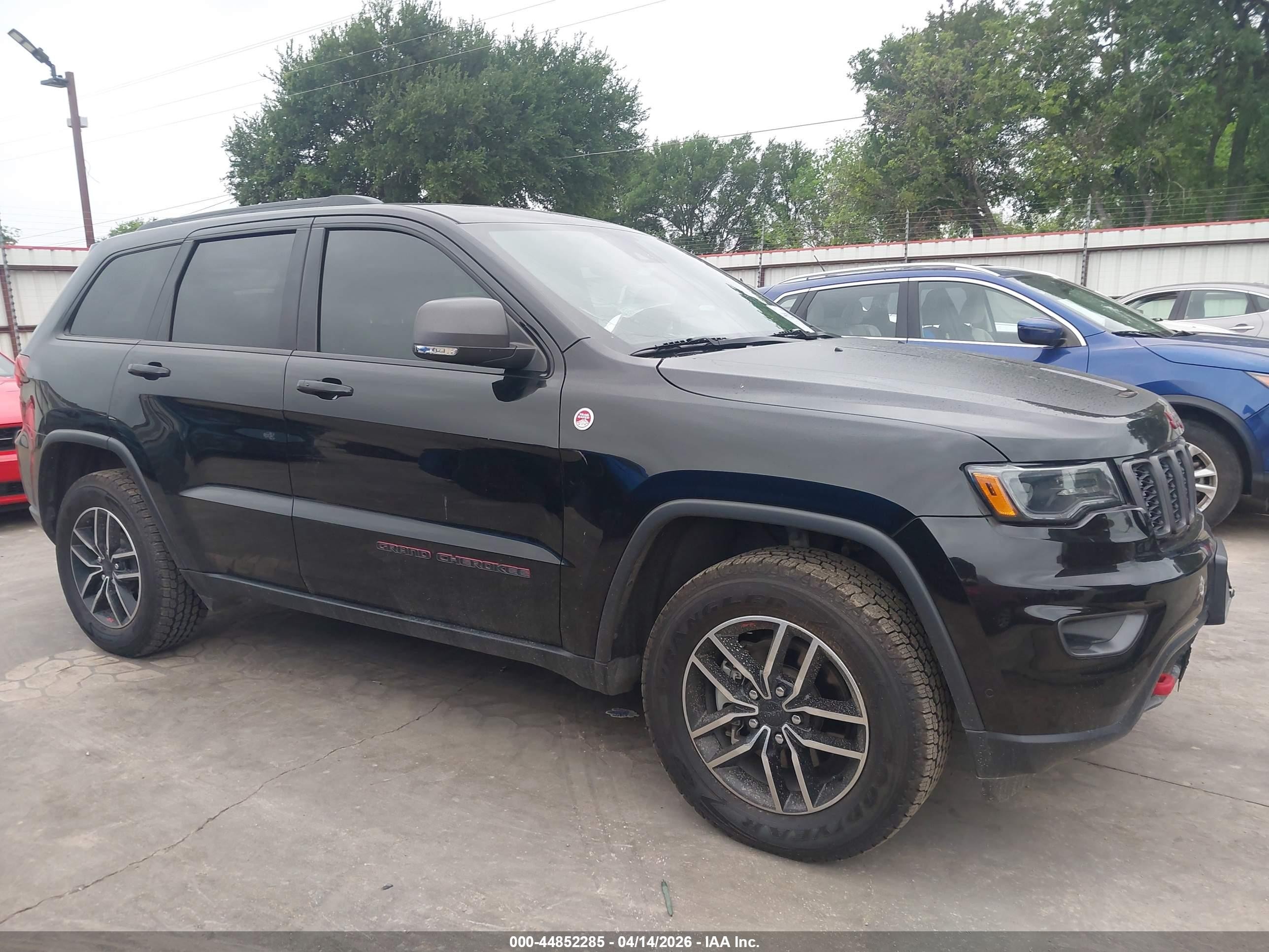 2019 Jeep Grand Cherokee Trailhawk 4x4 Black vin: 1C4RJFLG1KC577167