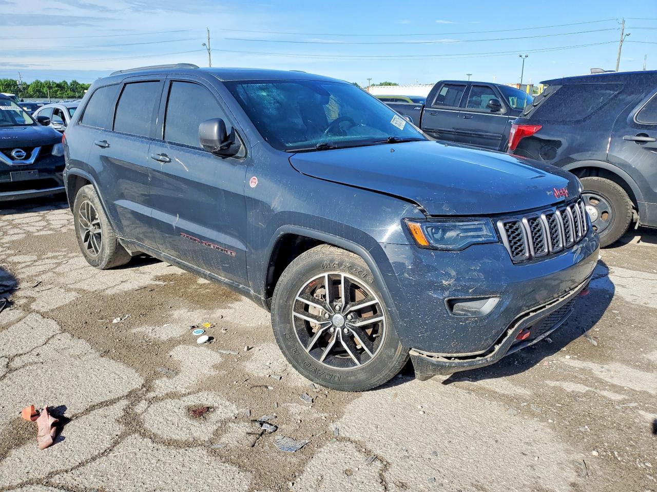 2017 Jeep Grand Cherokee Trailhawk Gray vin: 1C4RJFLG4HC914701