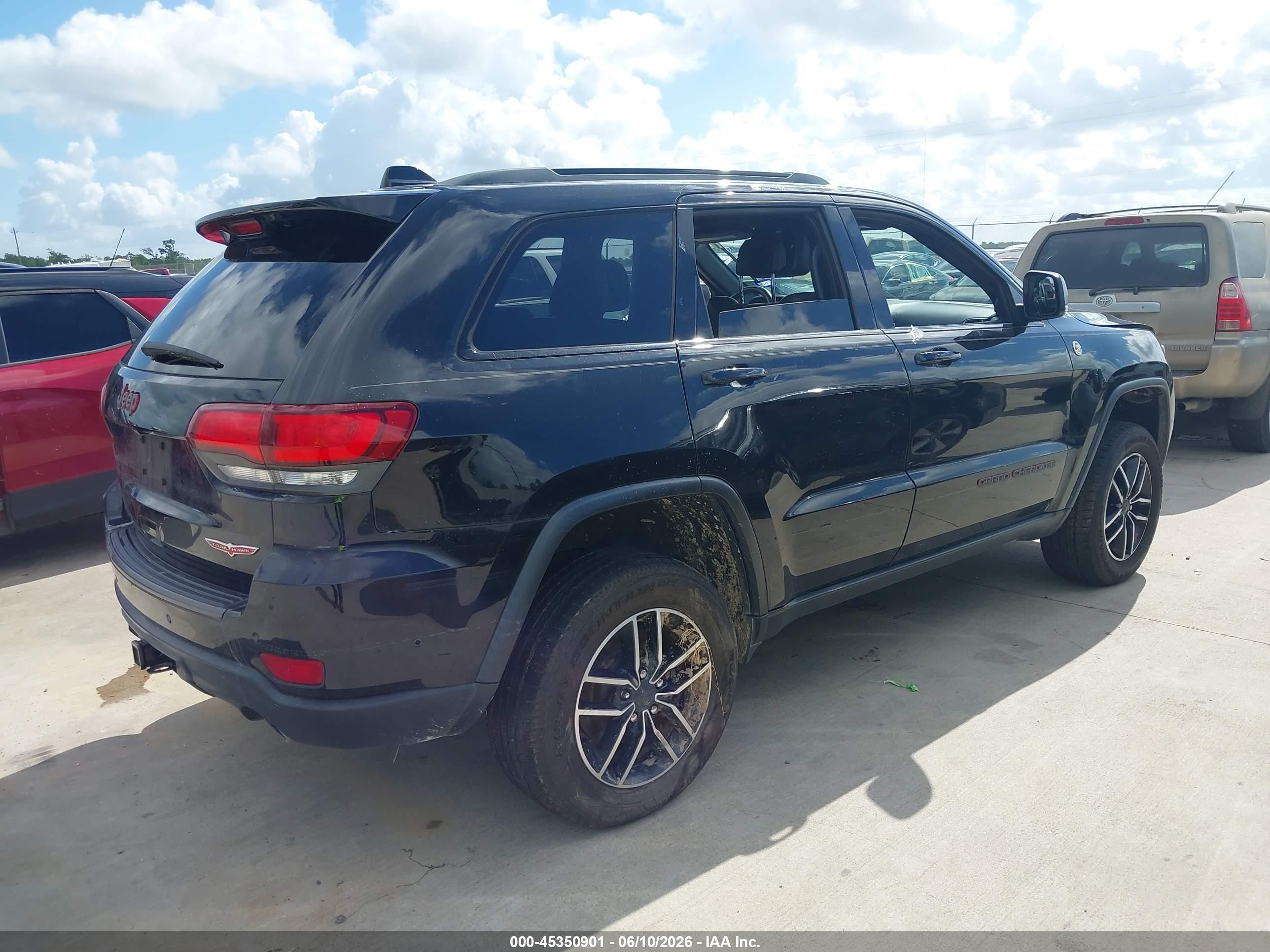 2020 Jeep Grand Cherokee Trailhawk 4x4 Черный vin: 1C4RJFLG8LC207593