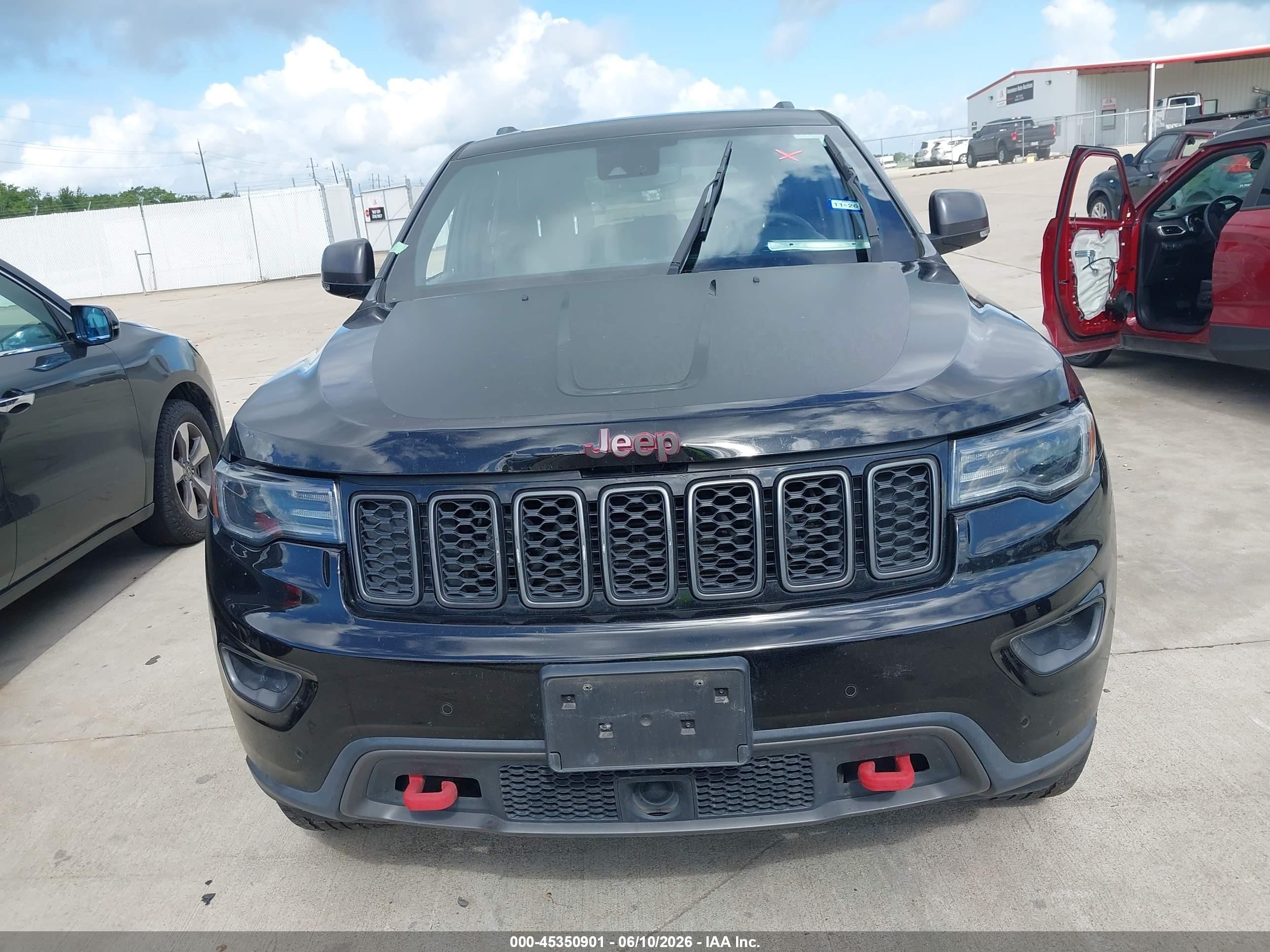 2020 Jeep Grand Cherokee Trailhawk 4x4 Черный vin: 1C4RJFLG8LC207593