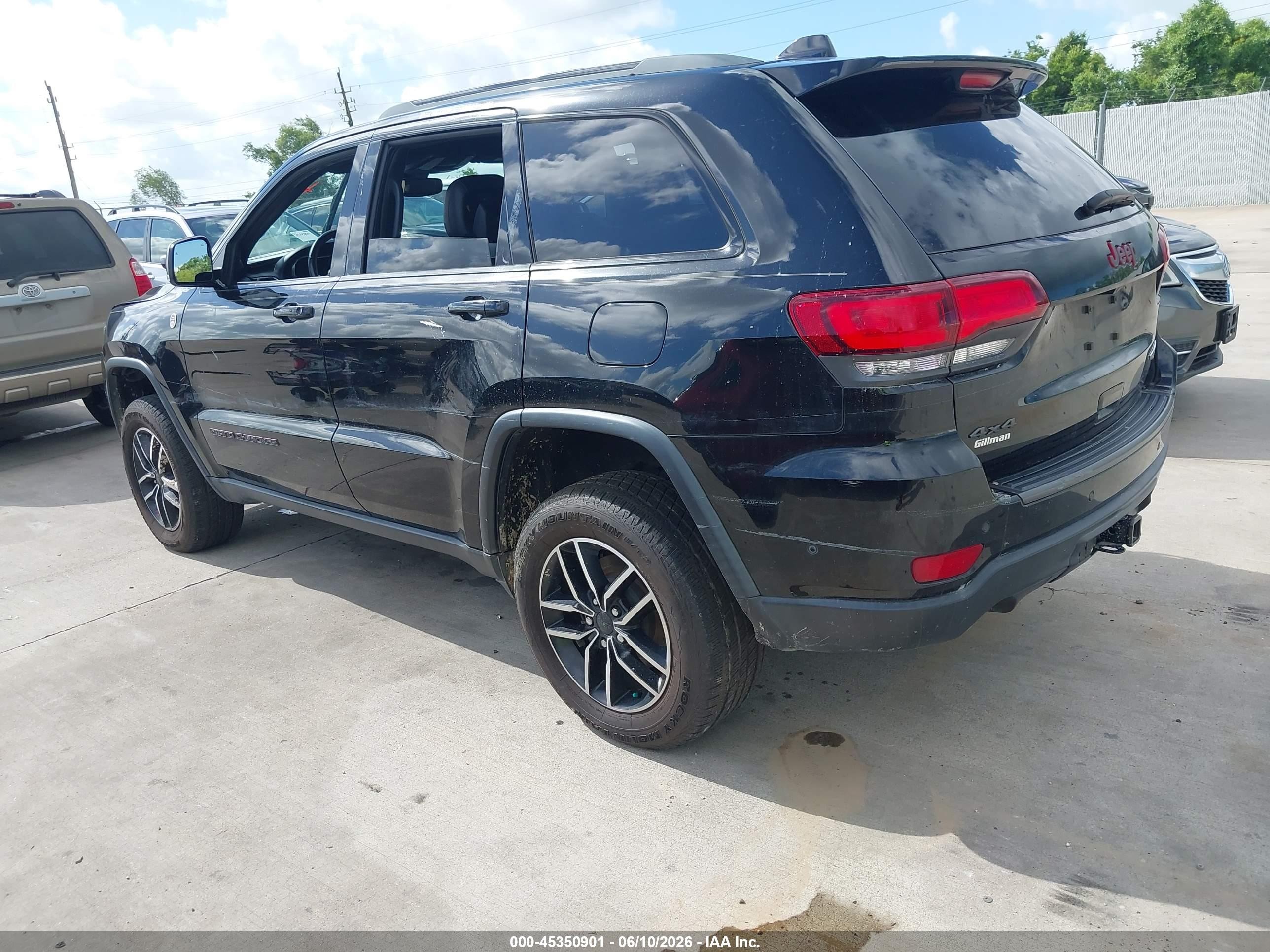 2020 Jeep Grand Cherokee Trailhawk 4x4 Черный vin: 1C4RJFLG8LC207593