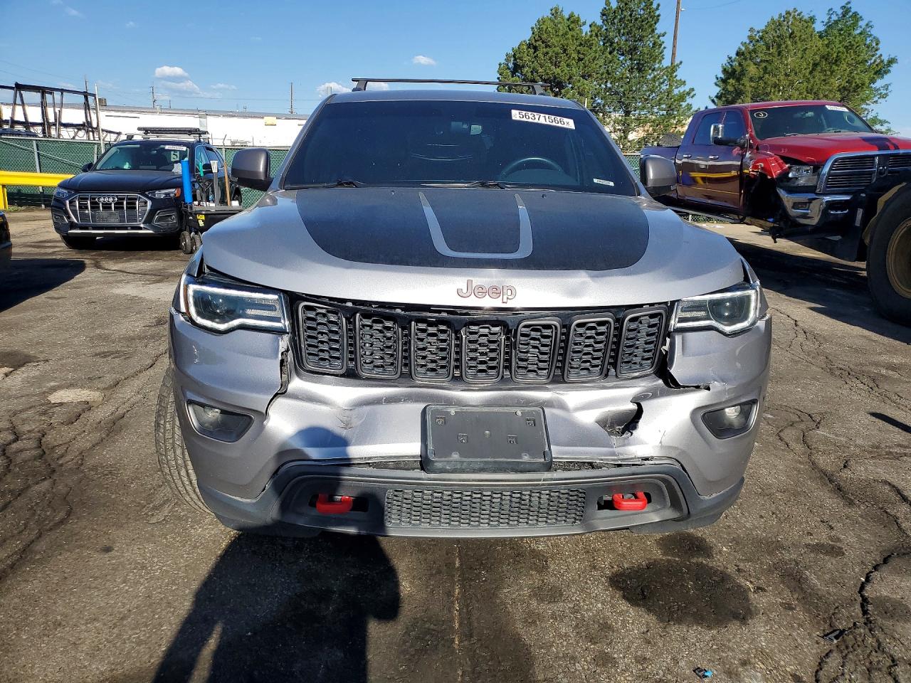 2019 Jeep Grand Cherokee Trailhawk Gray vin: 1C4RJFLG9KC541999