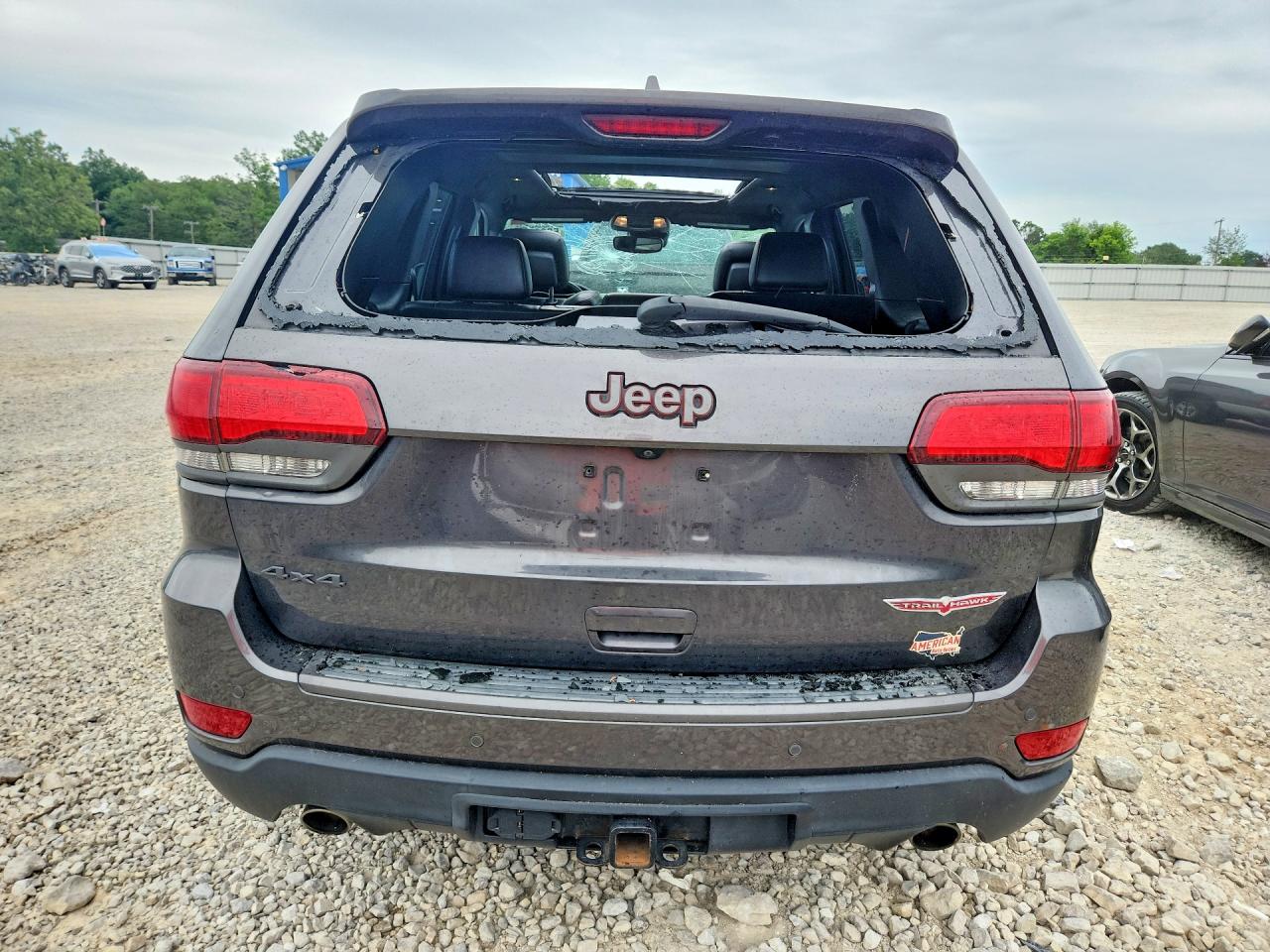 2017 Jeep Grand Cherokee Trailhawk Gray vin: 1C4RJFLGXHC620154