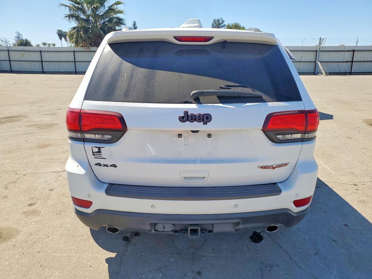 2021 Jeep Grand Cherokee Trailhawk White vin: 1C4RJFLT1MC684042