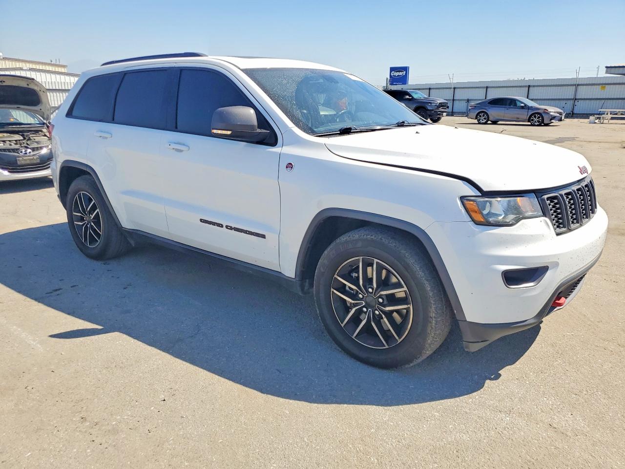 2021 Jeep Grand Cherokee Trailhawk White vin: 1C4RJFLT1MC684042