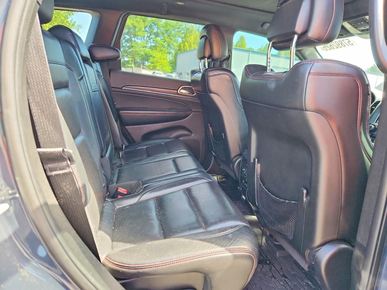 2018 Jeep Grand Cherokee Trailhawk Gray vin: 1C4RJFLT4JC328406