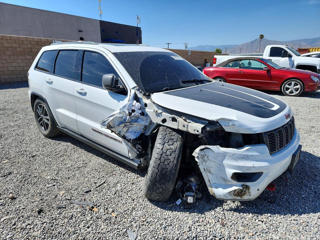 2018 Jeep Grand Cherokee Trailhawk Белый vin: 1C4RJFLT7JC173821
