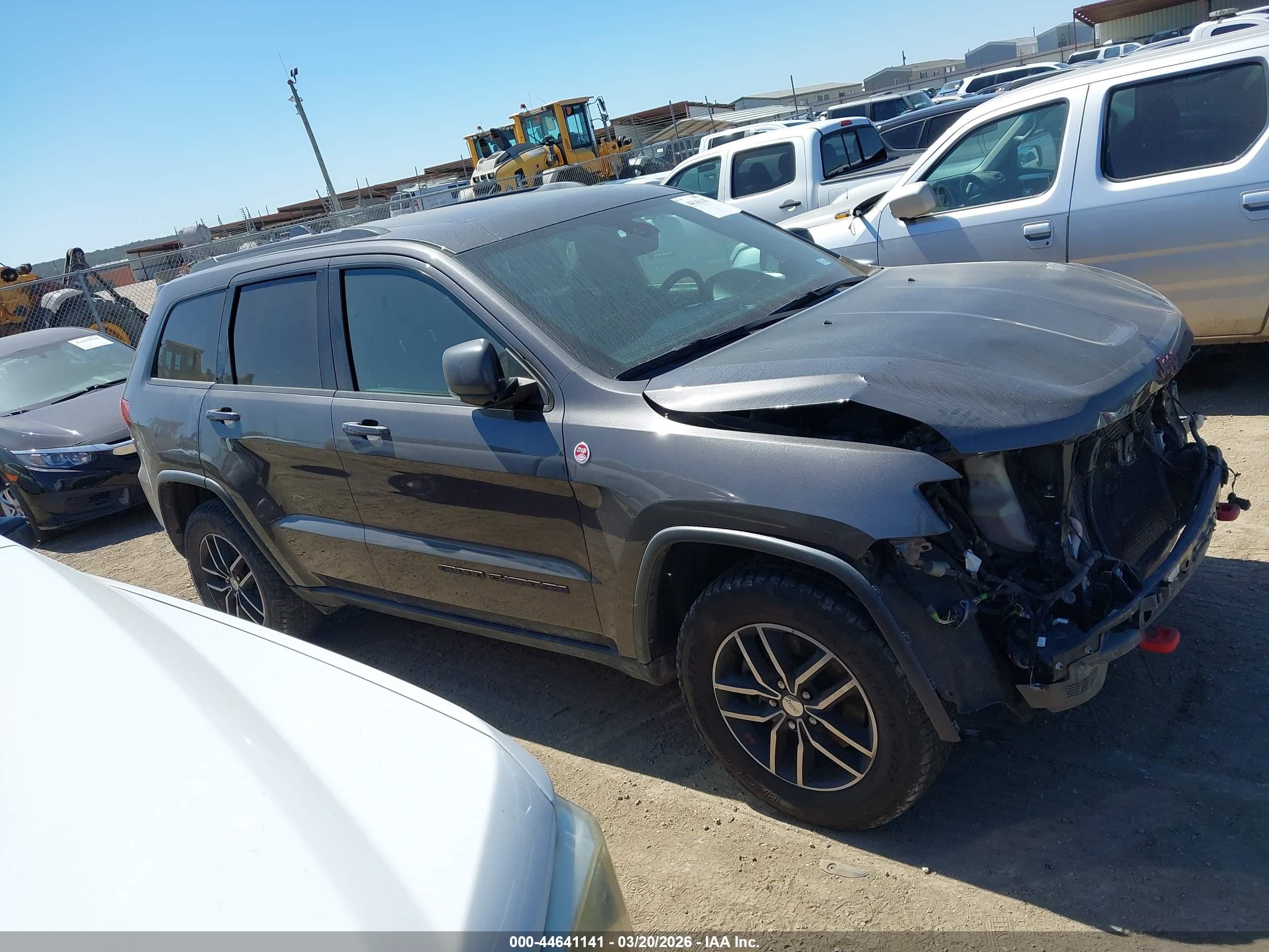 2017 Jeep Grand Cherokee Trailhawk 4x4 Gray vin: 1C4RJFLT8HC741942