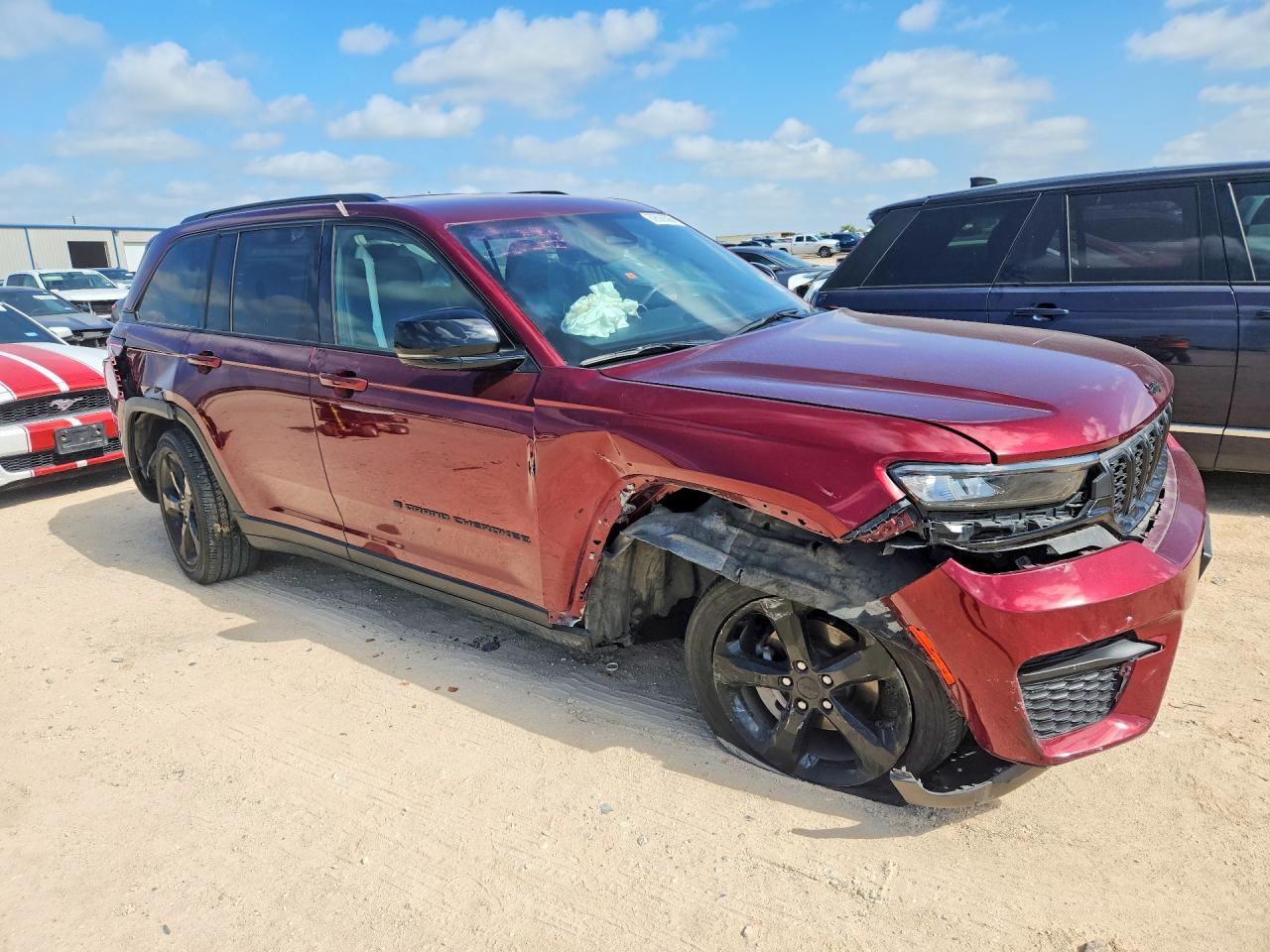 2024 Jeep Grand Cherokee Laredo Burgundy vin: 1C4RJGAG9RC716271