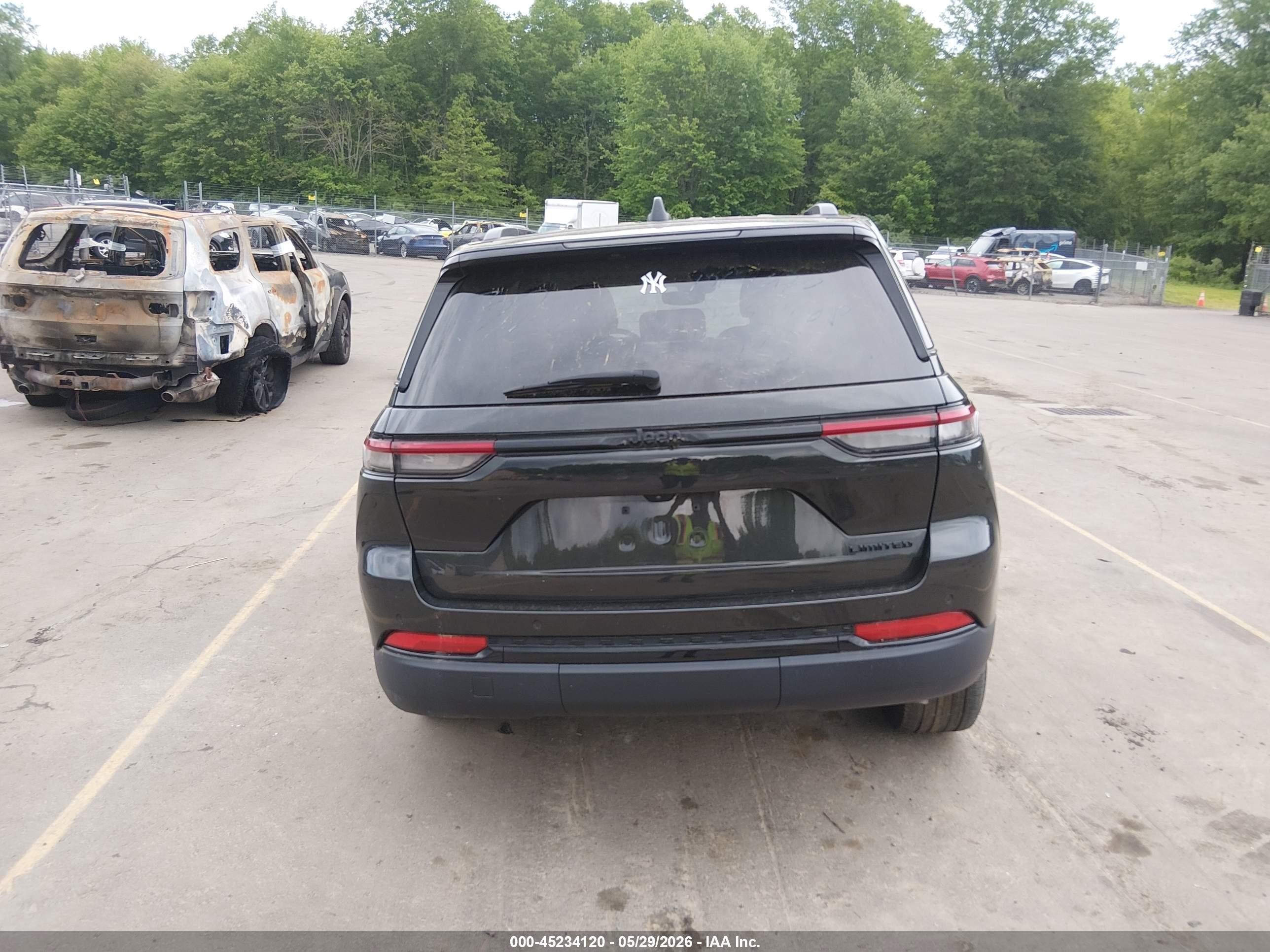 2023 Jeep Grand Cherokee Limited 4x2 Черный vin: 1C4RJGBG7P8722245