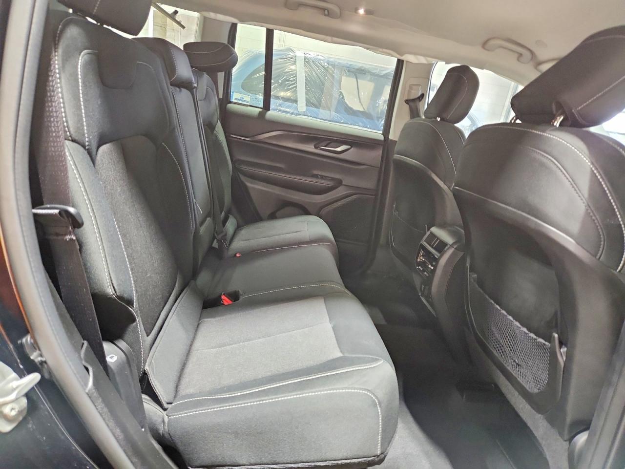 2023 Jeep Grand Cherokee Laredo Black vin: 1C4RJHAG0PC642726