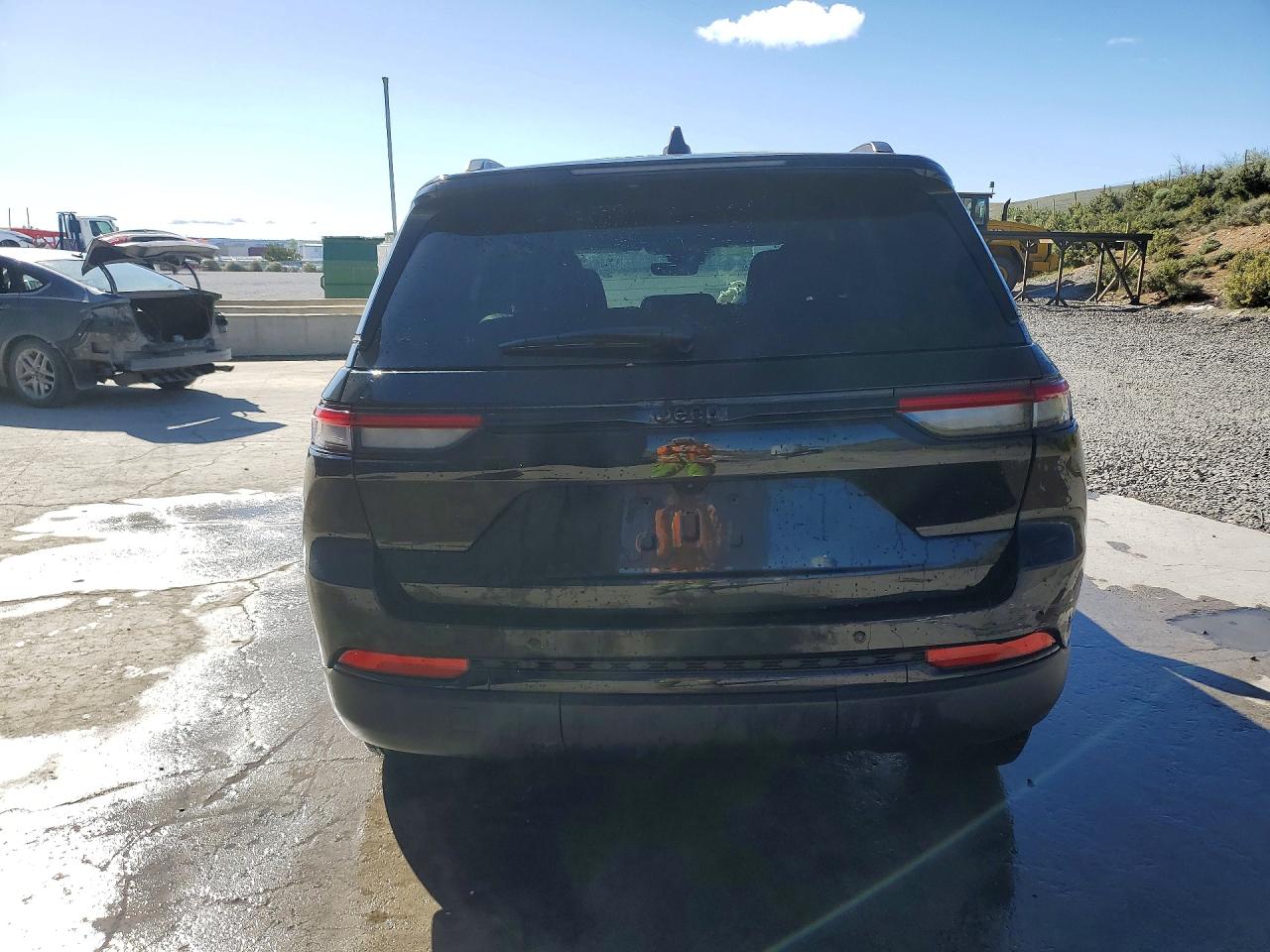 2025 Jeep Grand Cherokee Laredo Black vin: 1C4RJHAG0SC323318
