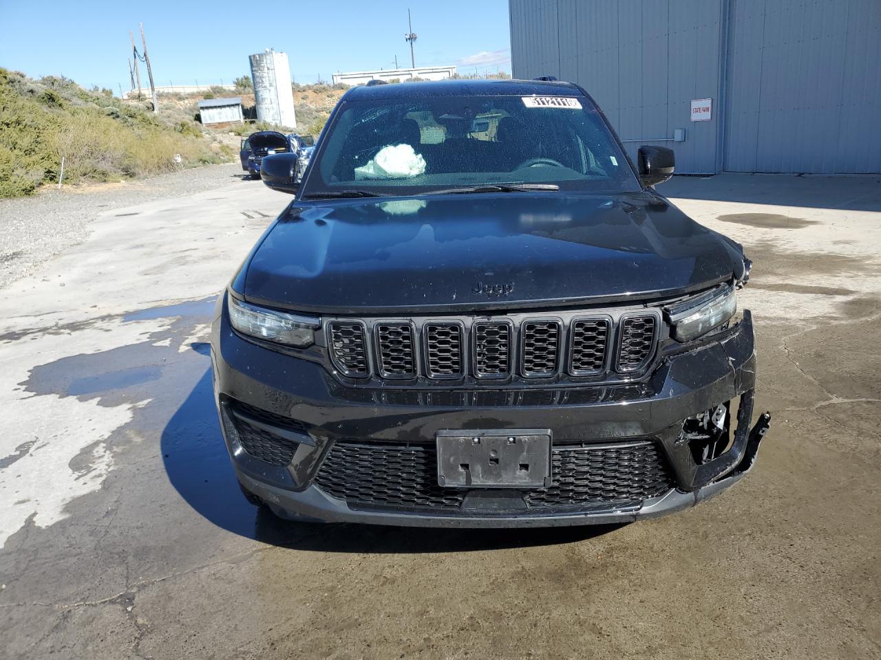 2025 Jeep Grand Cherokee Laredo Black vin: 1C4RJHAG0SC323318 Damage: Front Bumper/Cover, Broken, Replacement Required
