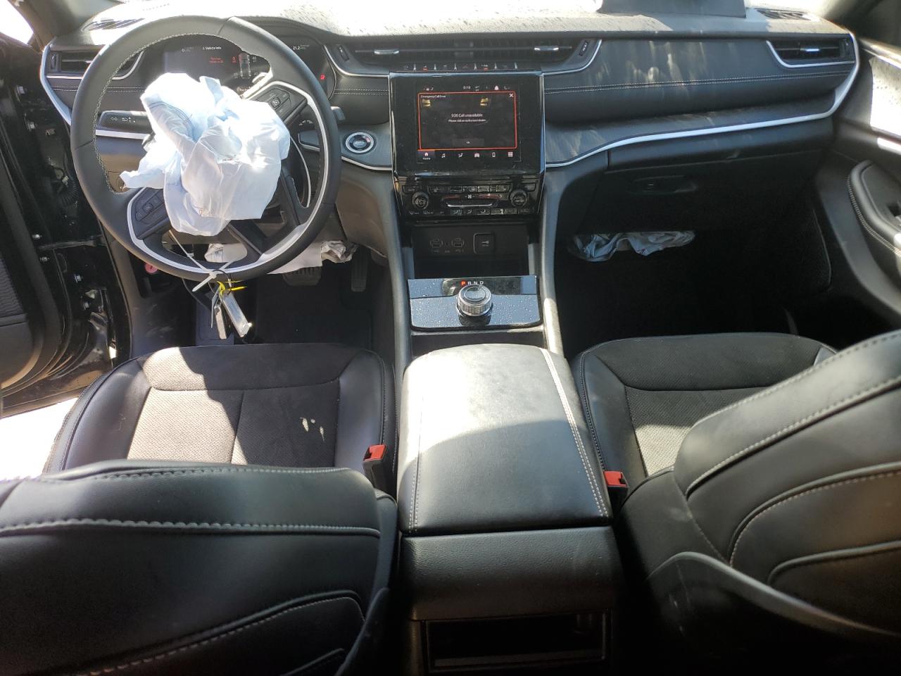 2025 Jeep Grand Cherokee Laredo Black vin: 1C4RJHAG0SC323318 Damage: Right Knee Airbag, Deployed, Replacement Required