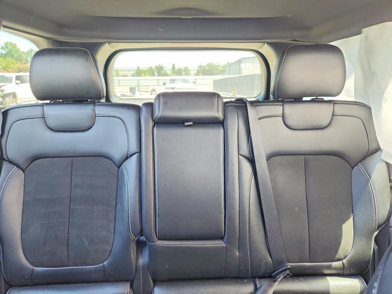 2024 Jeep Grand Cherokee Laredo Silver vin: 1C4RJHAG1RC108587