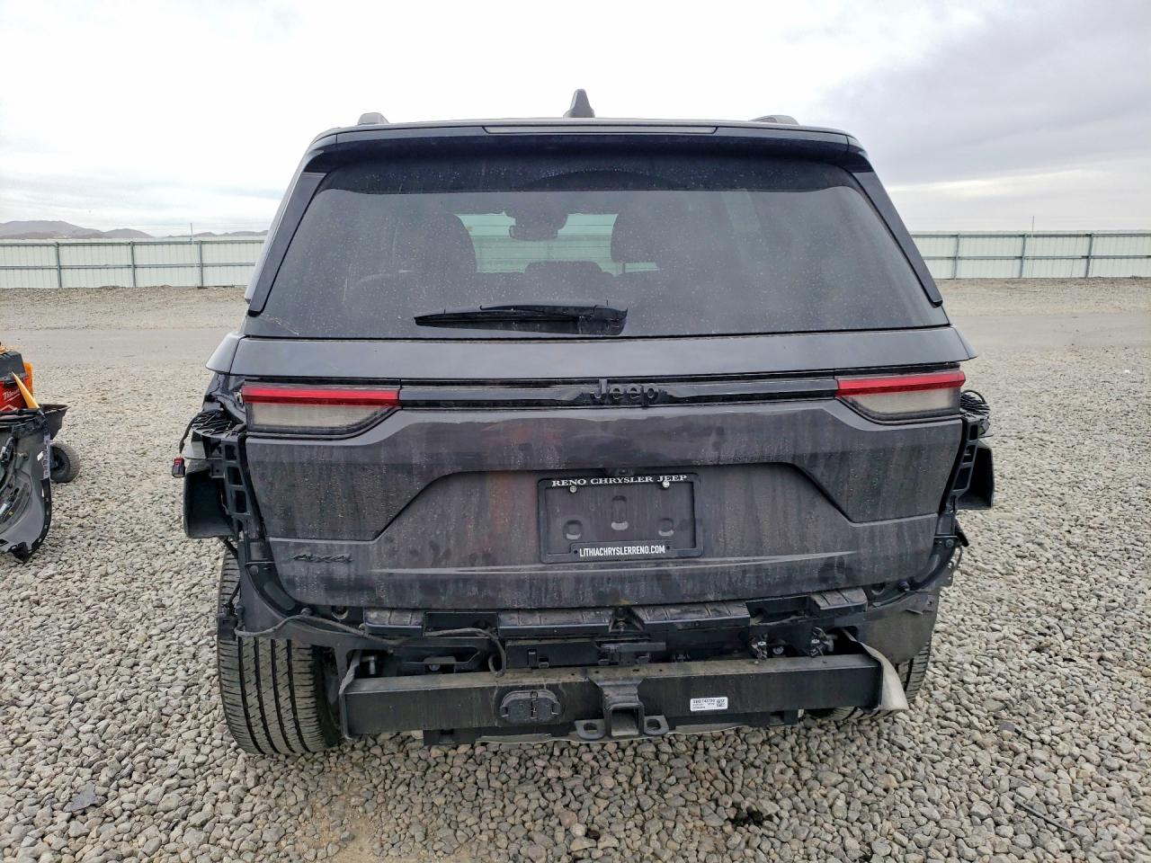 2024 Jeep Grand Cherokee Laredo Серый vin: 1C4RJHAG2RC259129