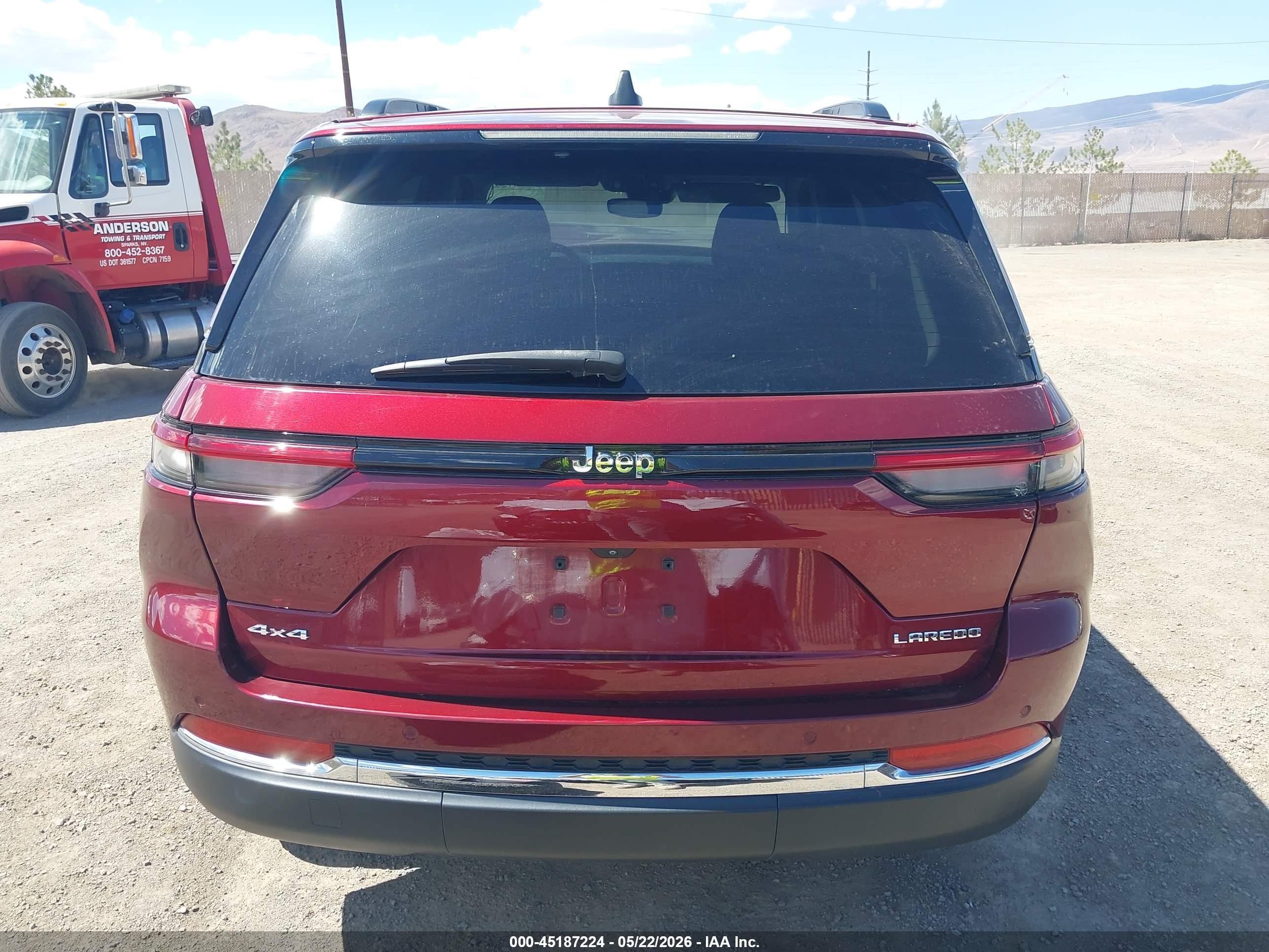 2023 Jeep Grand Cherokee Laredo 4x4 Красный vin: 1C4RJHAG3PC533242
