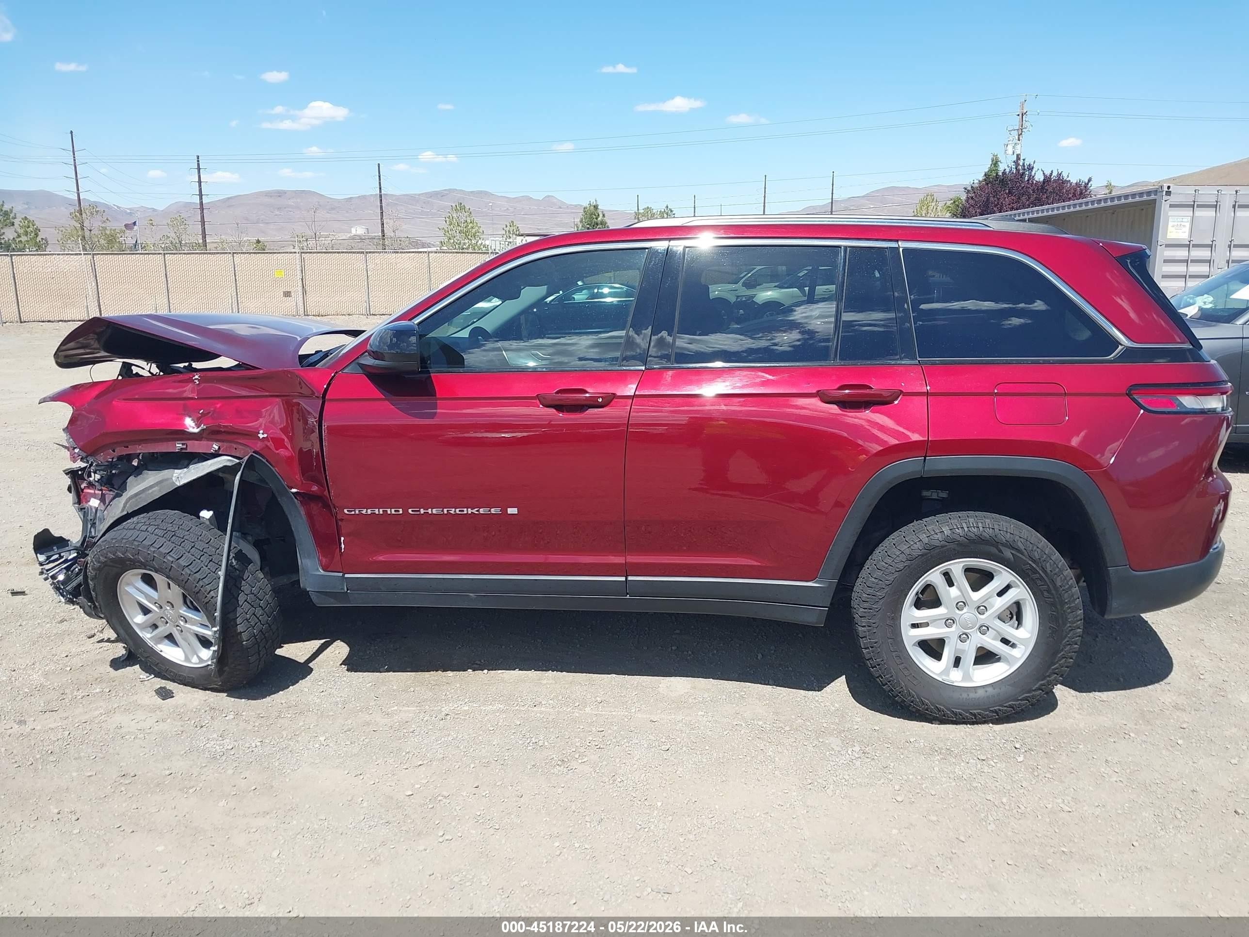 2023 Jeep Grand Cherokee Laredo 4x4 Красный vin: 1C4RJHAG3PC533242