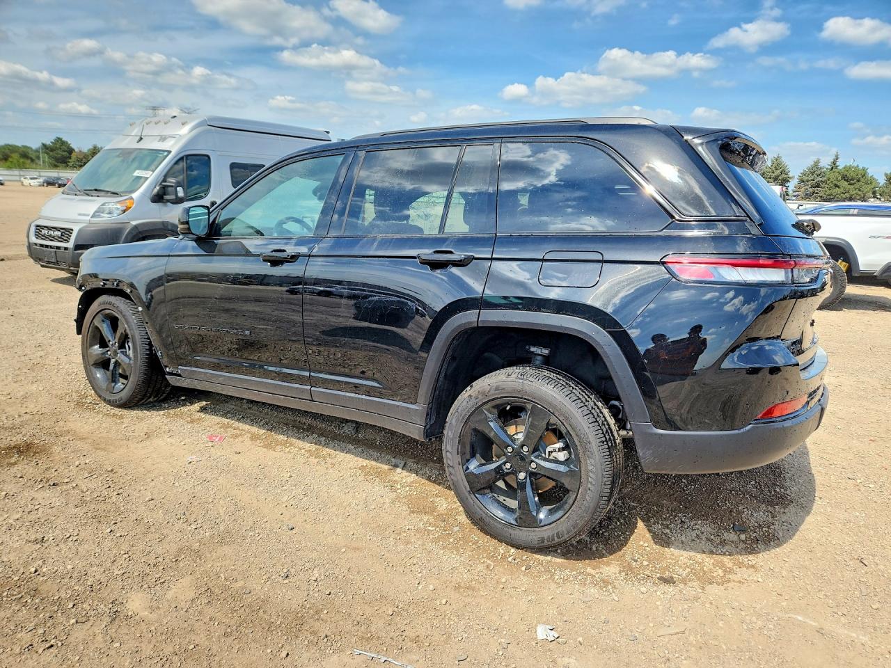 2024 Jeep Grand Cherokee Laredo Black vin: 1C4RJHAG3RC247684