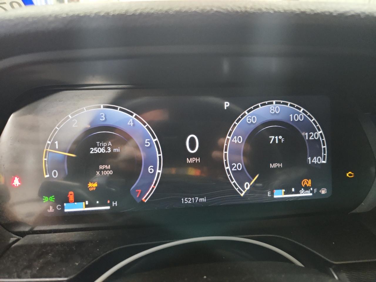 2025 Jeep Grand Cherokee Laredo Silver vin: 1C4RJHAG3S8703398 Damage: Warning Light - Engine, On, Unacceptable