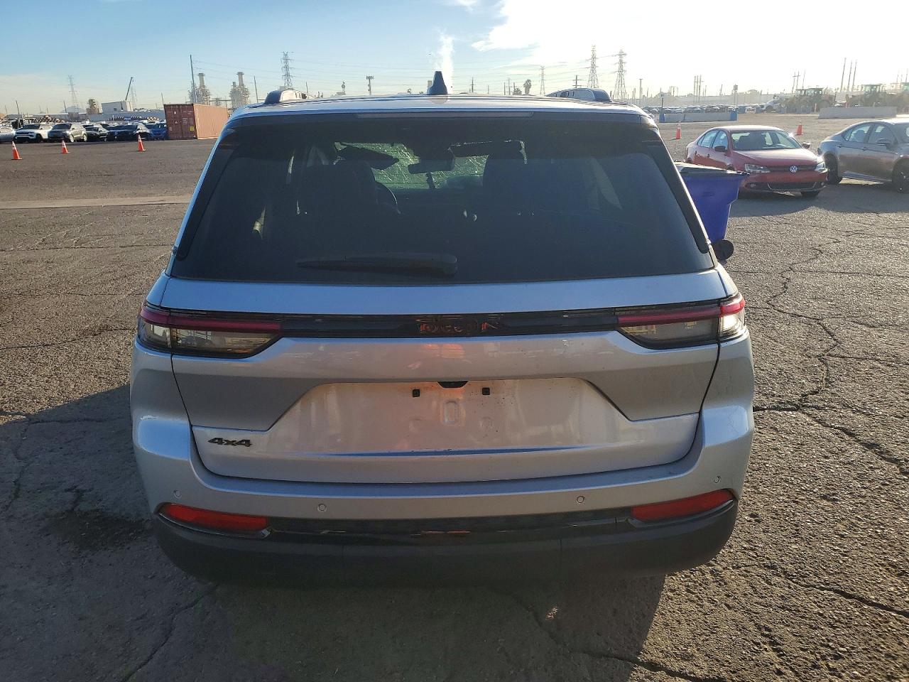 2025 Jeep Grand Cherokee Laredo Серебряный vin: 1C4RJHAG3SC297314