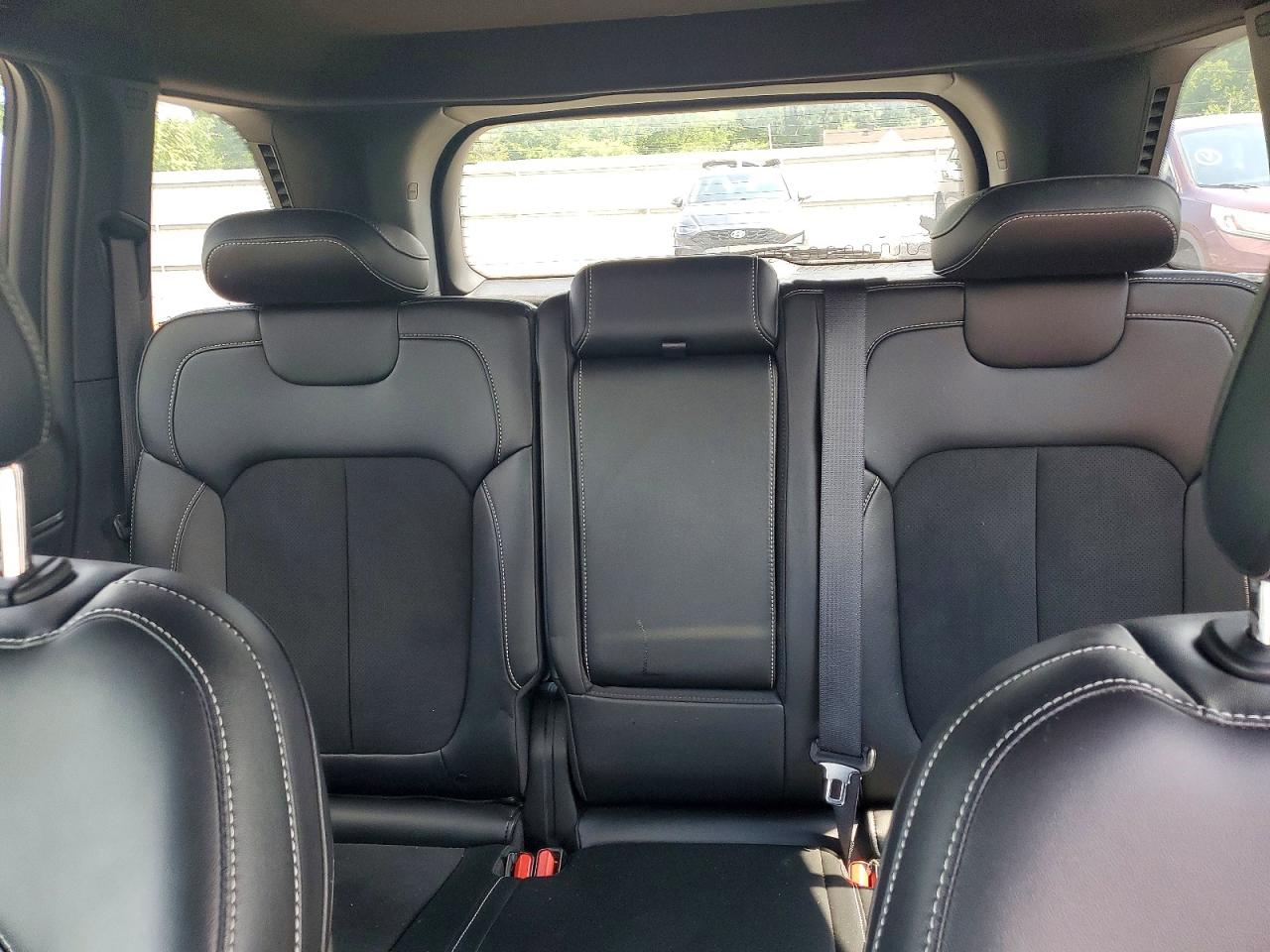 2025 Jeep Grand Cherokee Laredo Gray vin: 1C4RJHAG4SC308708