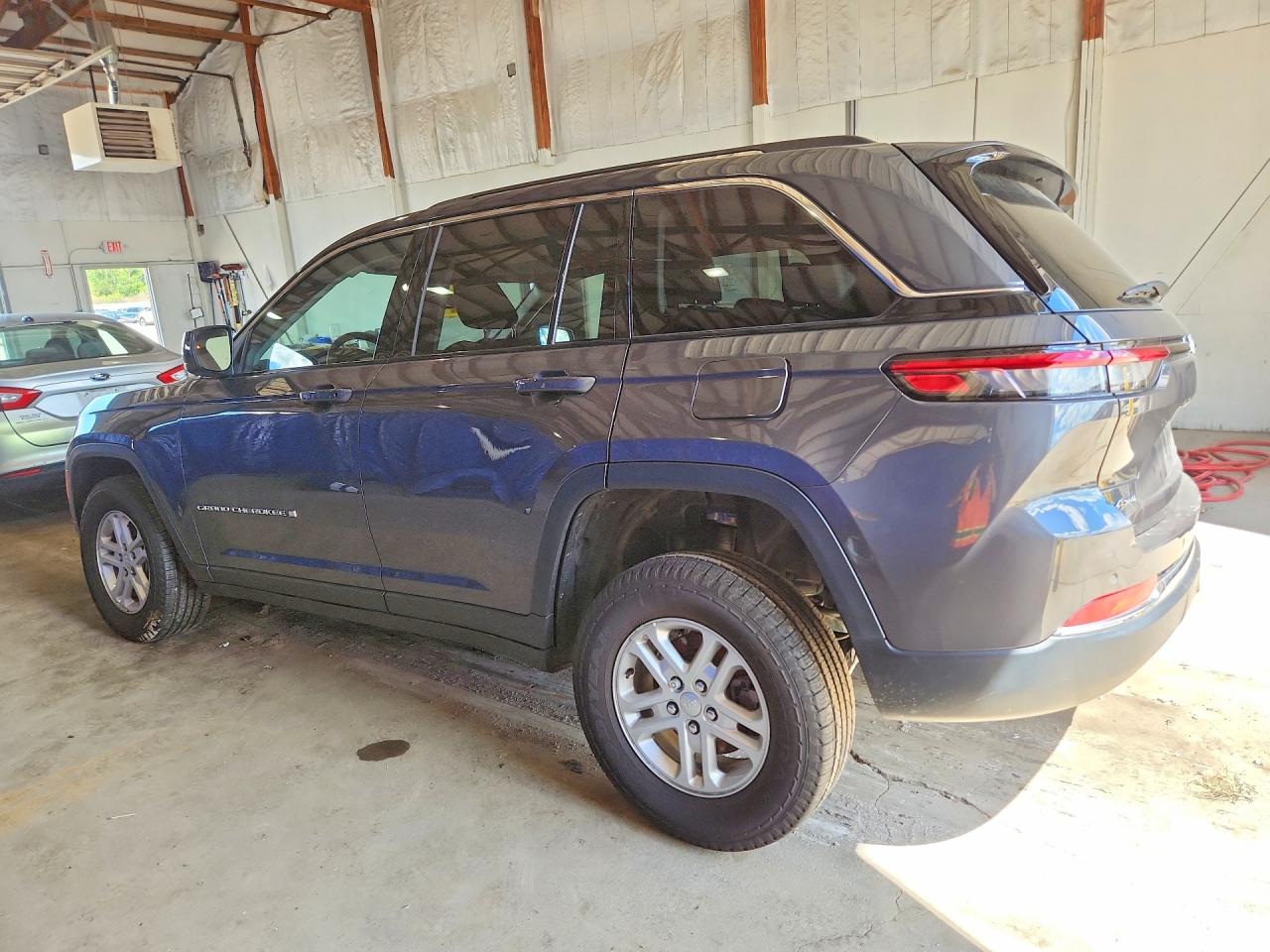 2023 Jeep Grand Cherokee Laredo Charcoal vin: 1C4RJHAG7PC581200